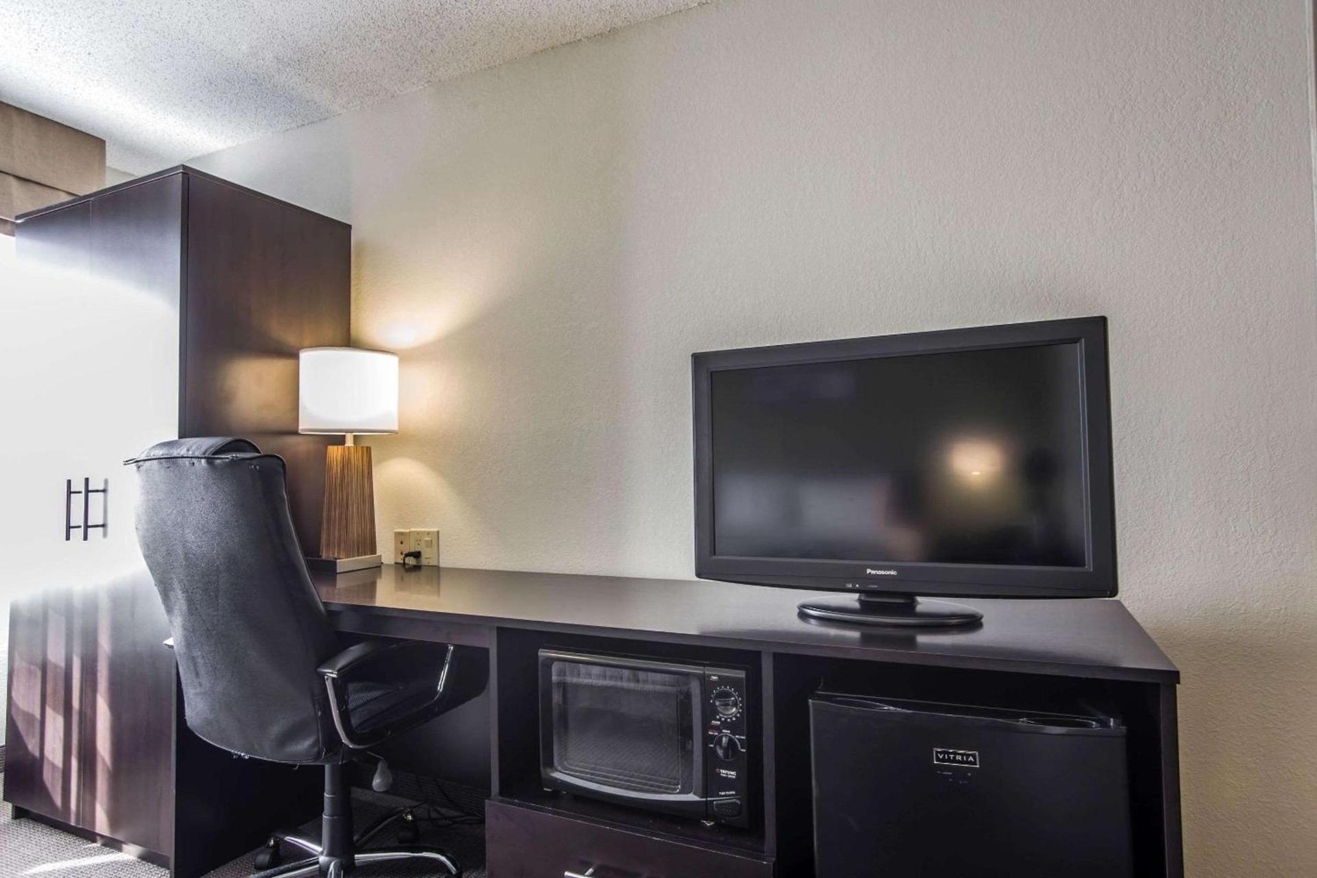 Sleep Inn Columbia Airport photo 13