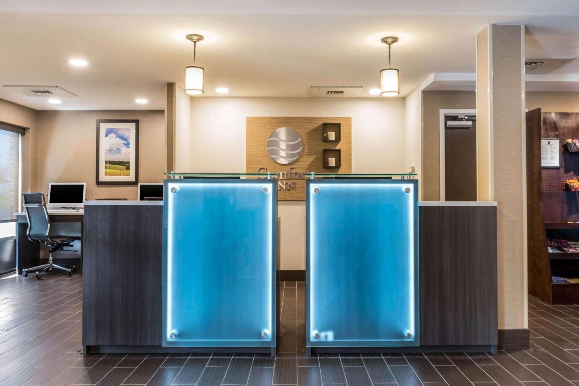 Comfort Inn Chambersburg North photo 3