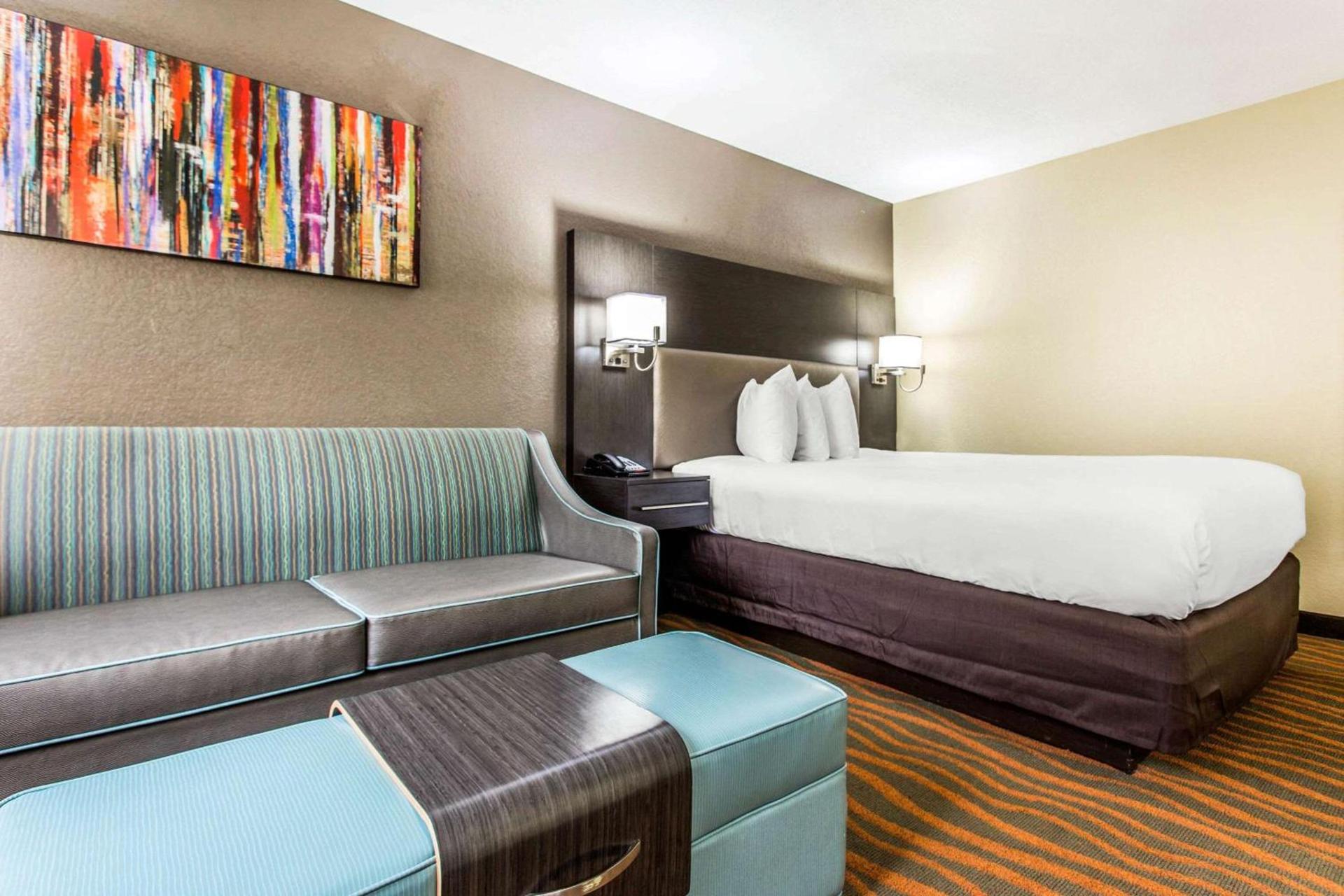MainStay Suites Greenville Airport photo 35