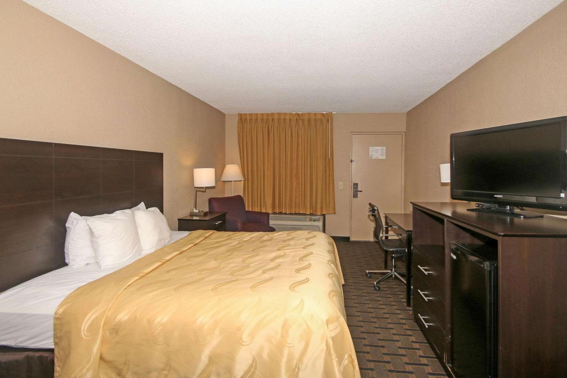 Quality Inn Clinton - Laurens I-26 photo 16