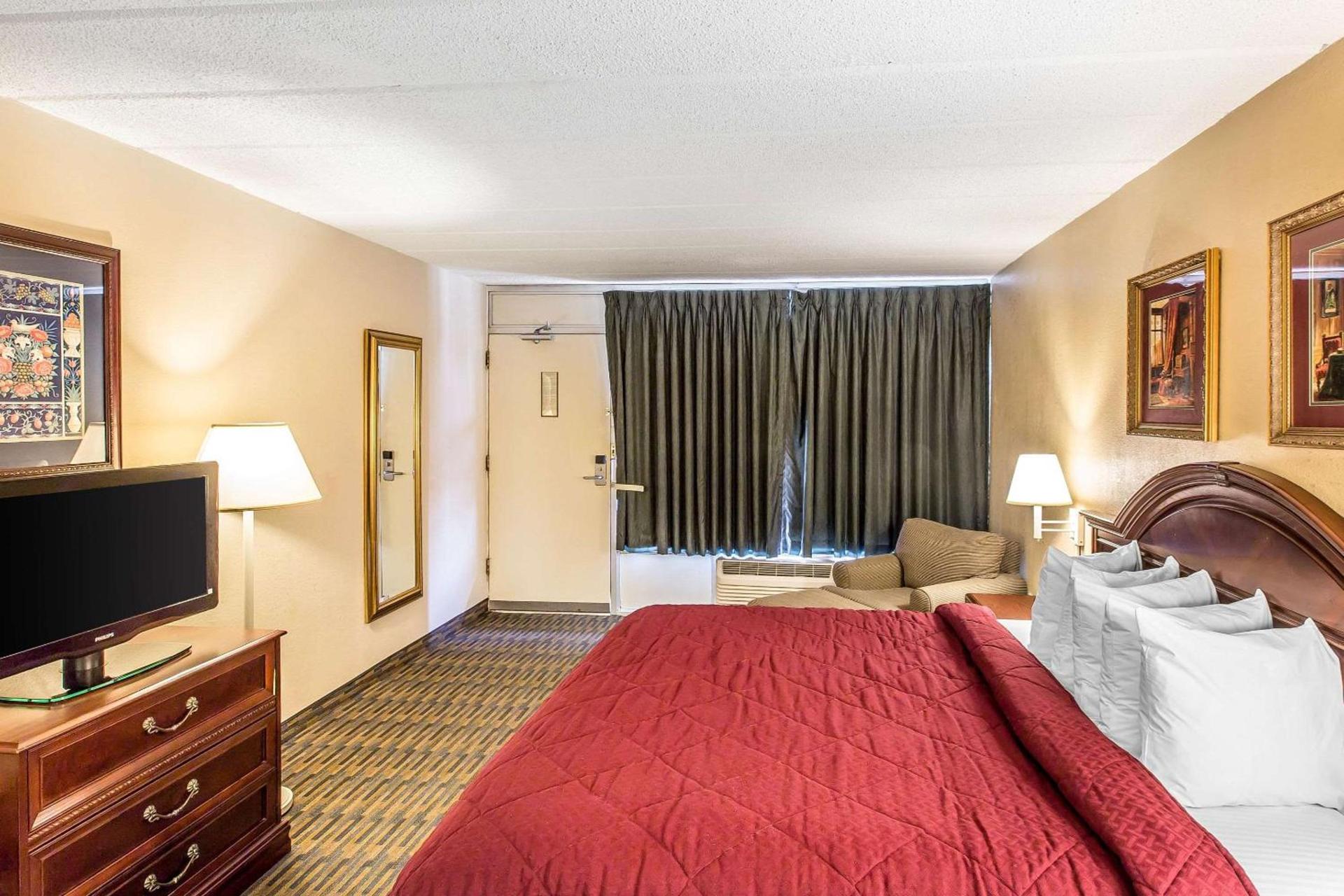 Quality Inn & Suites Easley - Greenville photo 9