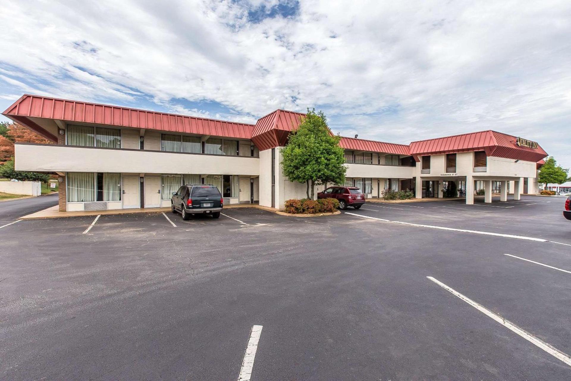 Quality Inn & Suites Easley - Greenville photo 2