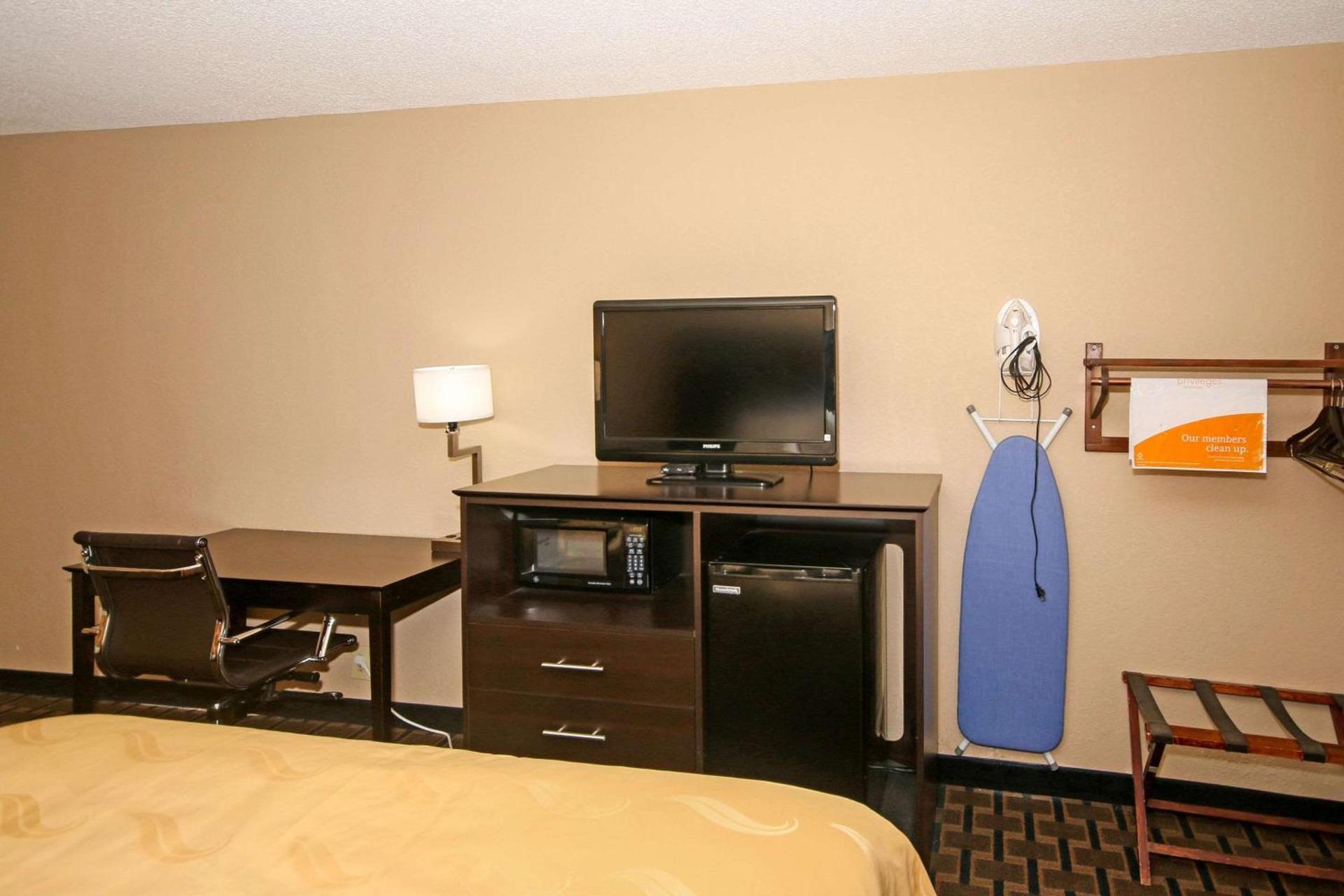Quality Inn Clinton - Laurens I-26 photo 17