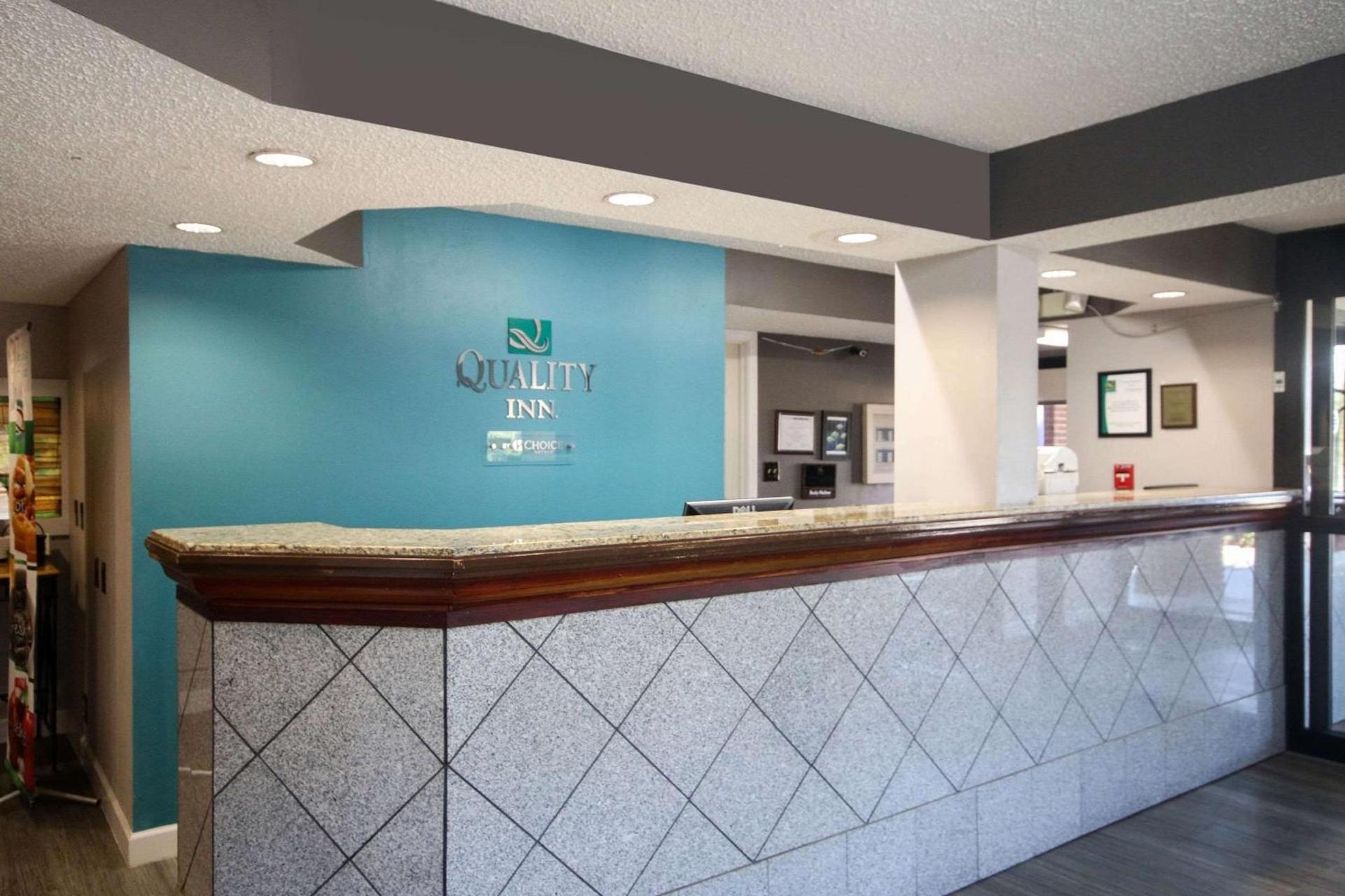 Quality Inn Clinton - Laurens I-26 photo 2
