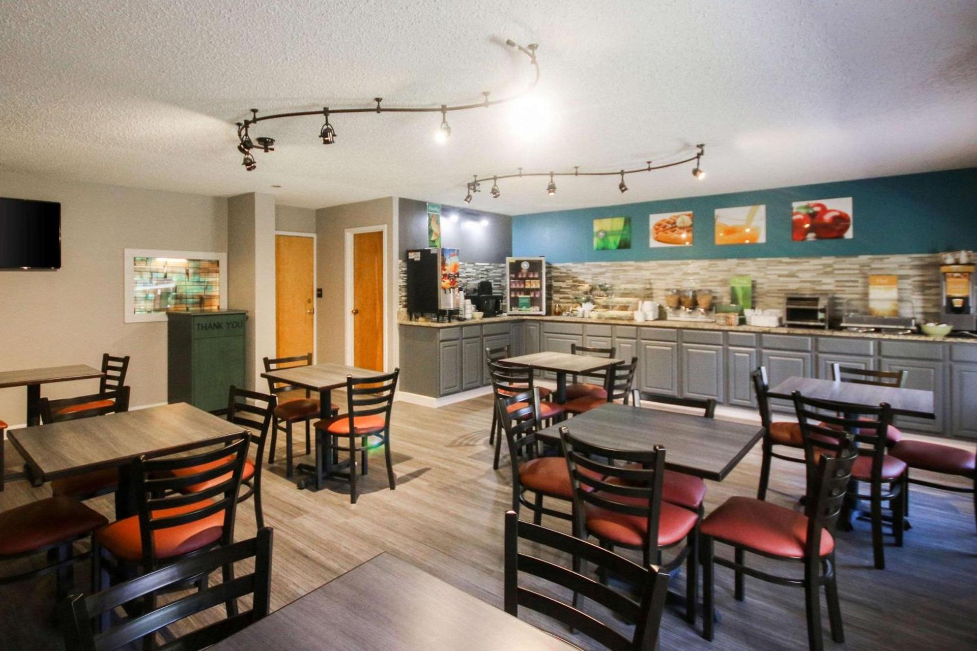 Quality Inn Clinton - Laurens I-26 photo 26