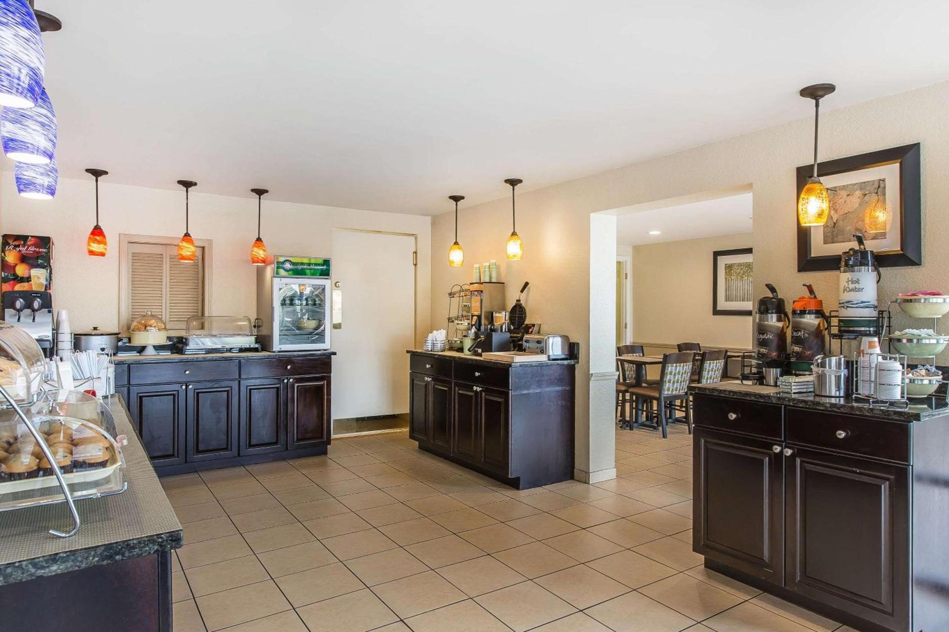 Quality Inn & Suites Easley - Greenville photo 27