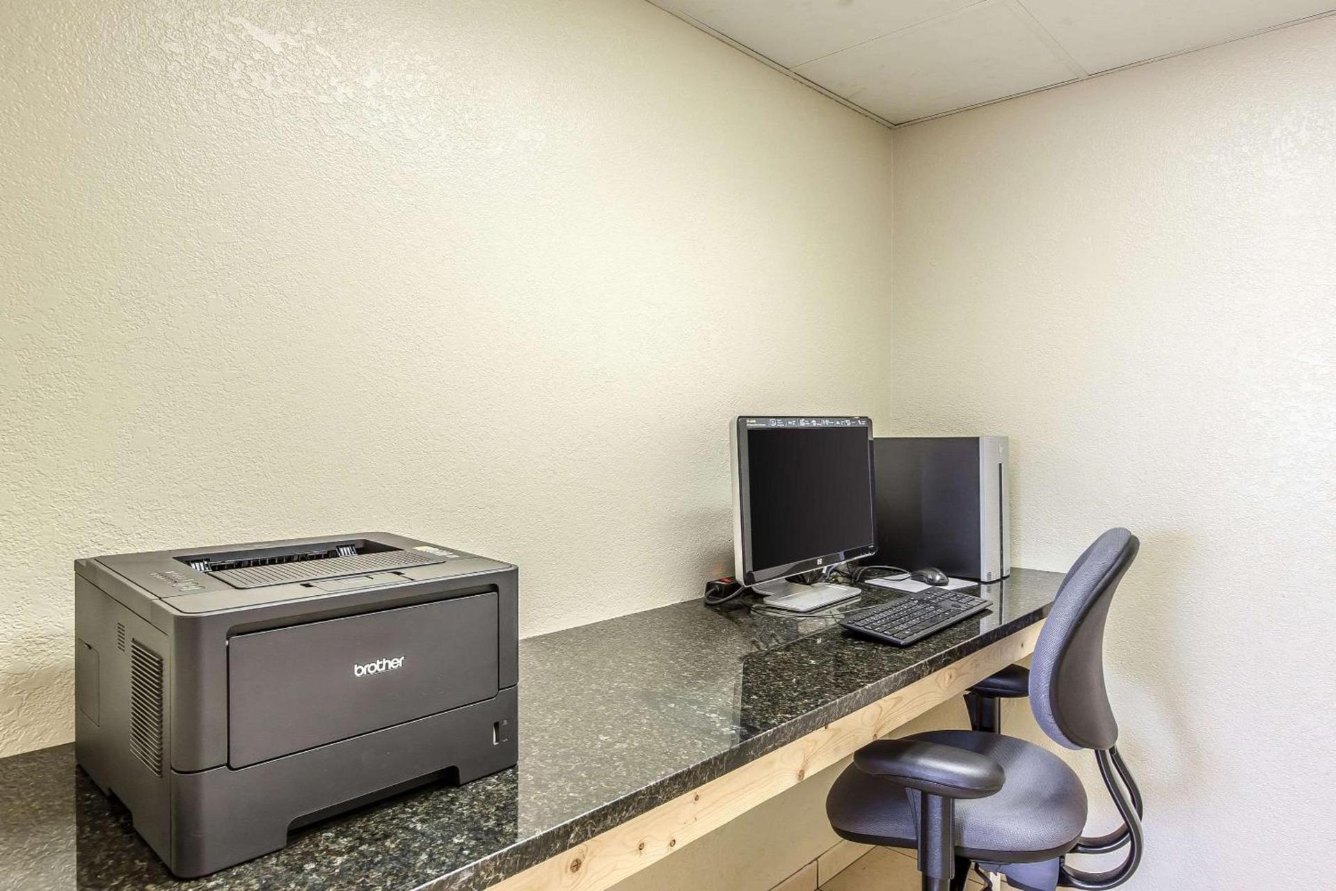 Quality Inn & Suites Easley - Greenville photo 21
