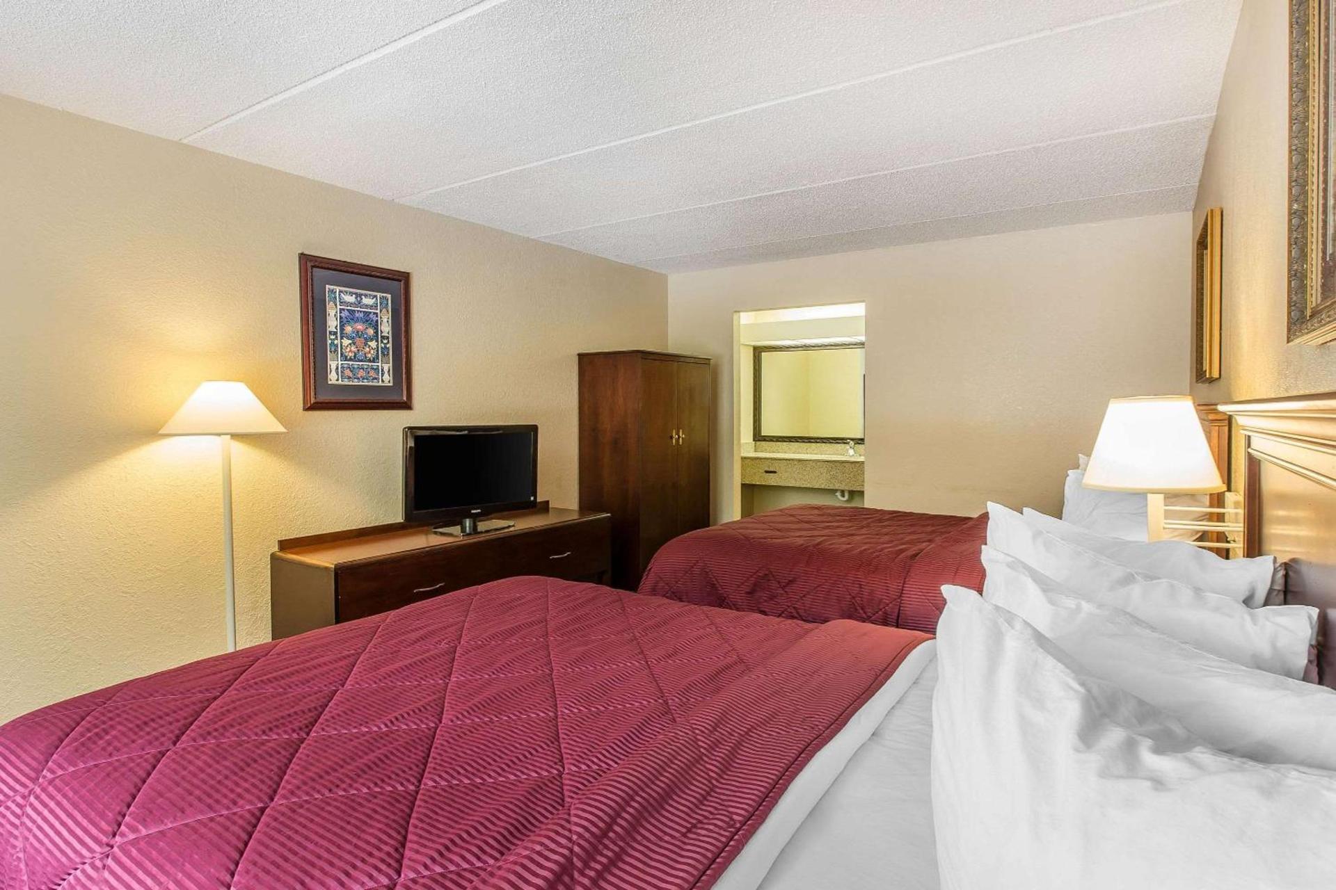 Quality Inn & Suites Easley - Greenville photo 15
