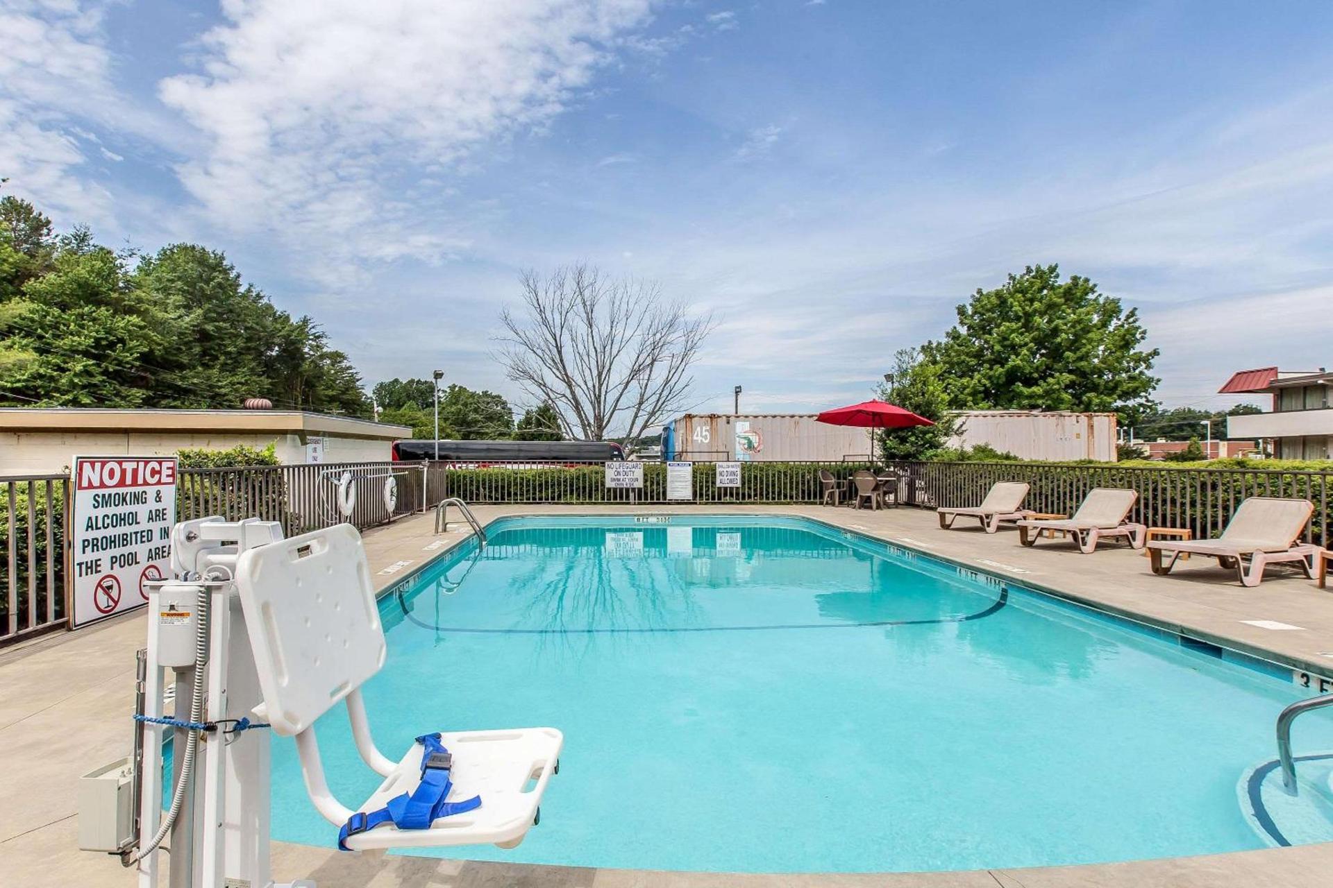 Quality Inn & Suites Easley - Greenville photo 19