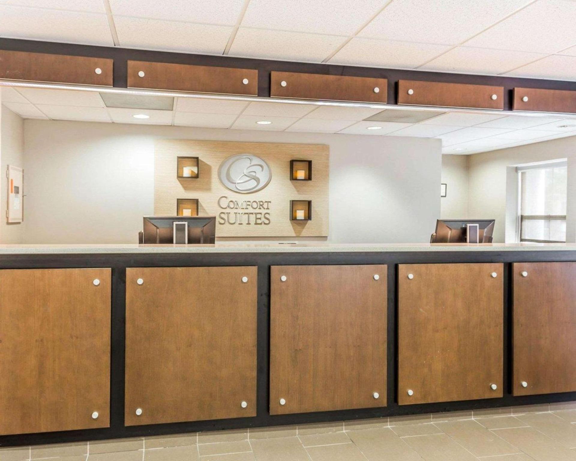 Comfort Suites at Isle of Palms Connector photo 32