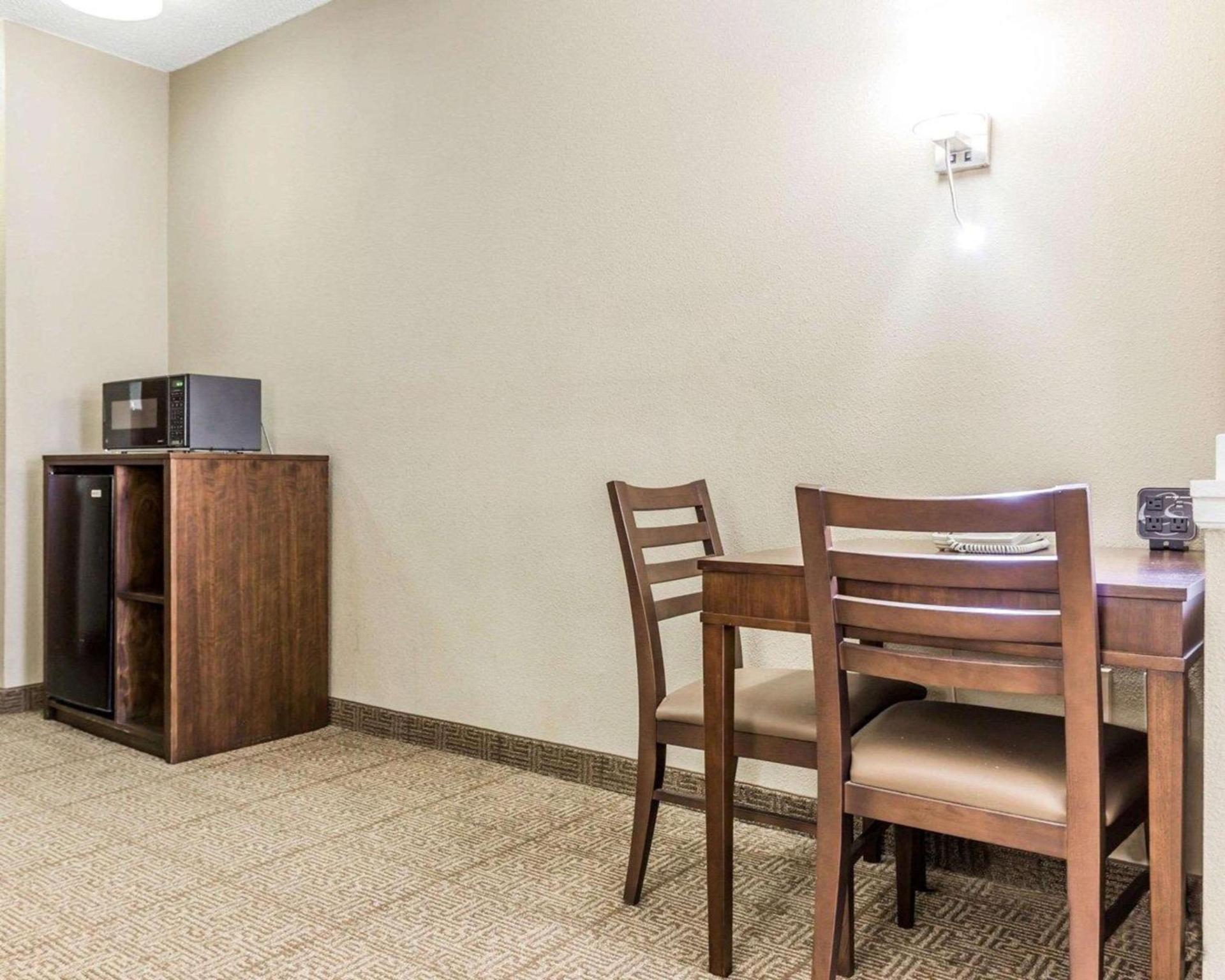 Comfort Suites at Isle of Palms Connector photo 14