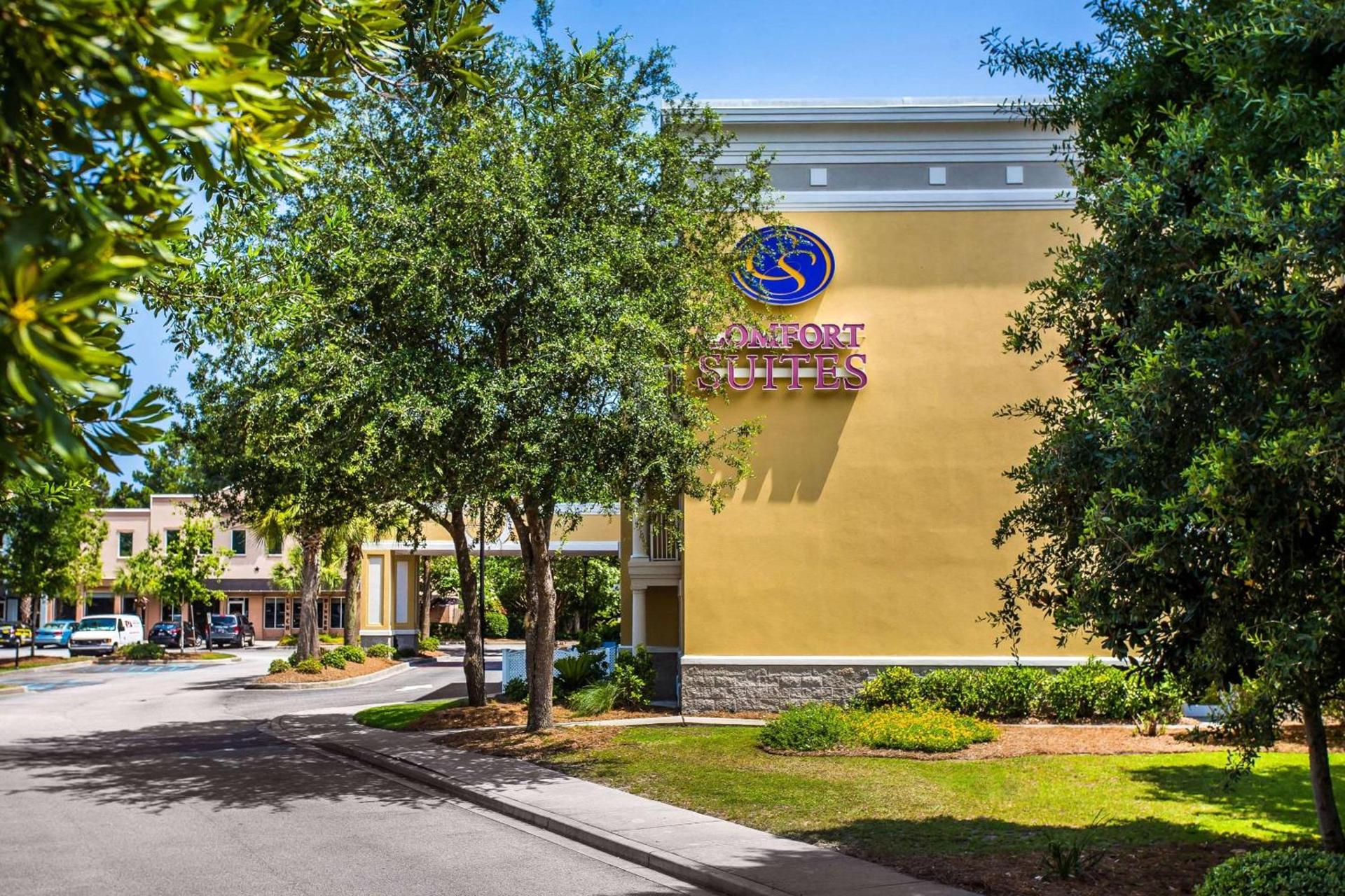 Comfort Suites at Isle of Palms Connector photo 23