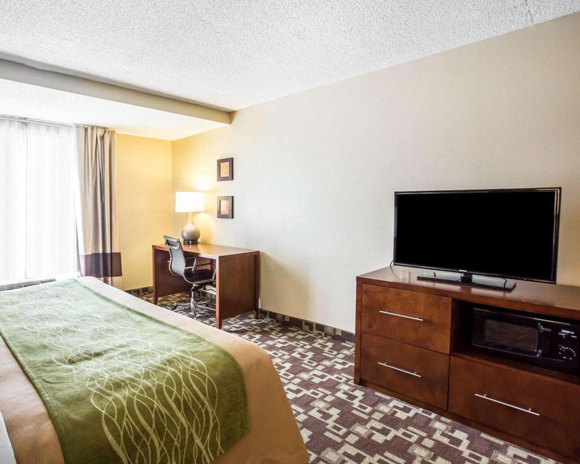 Comfort Inn & Suites Walterboro I-95 photo 10