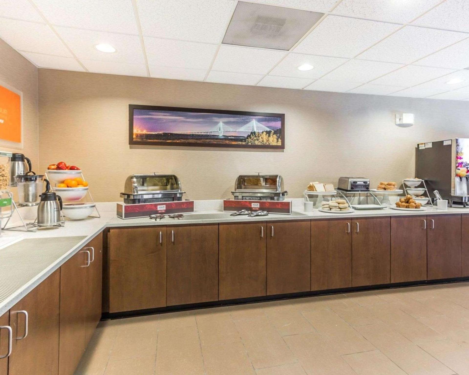 Comfort Suites at Isle of Palms Connector photo 7