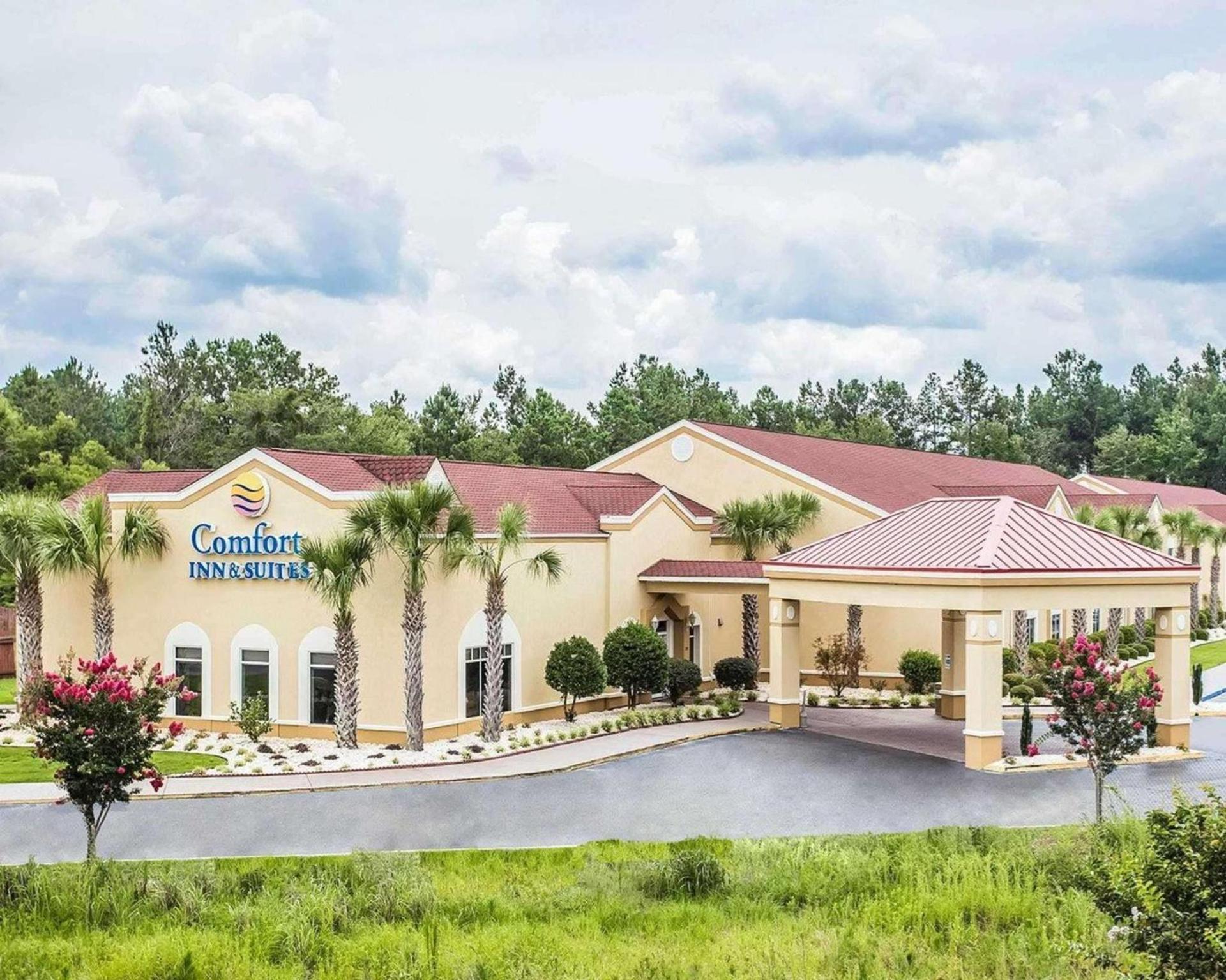 Comfort Inn & Suites Walterboro I-95 — hotel in Walterboro