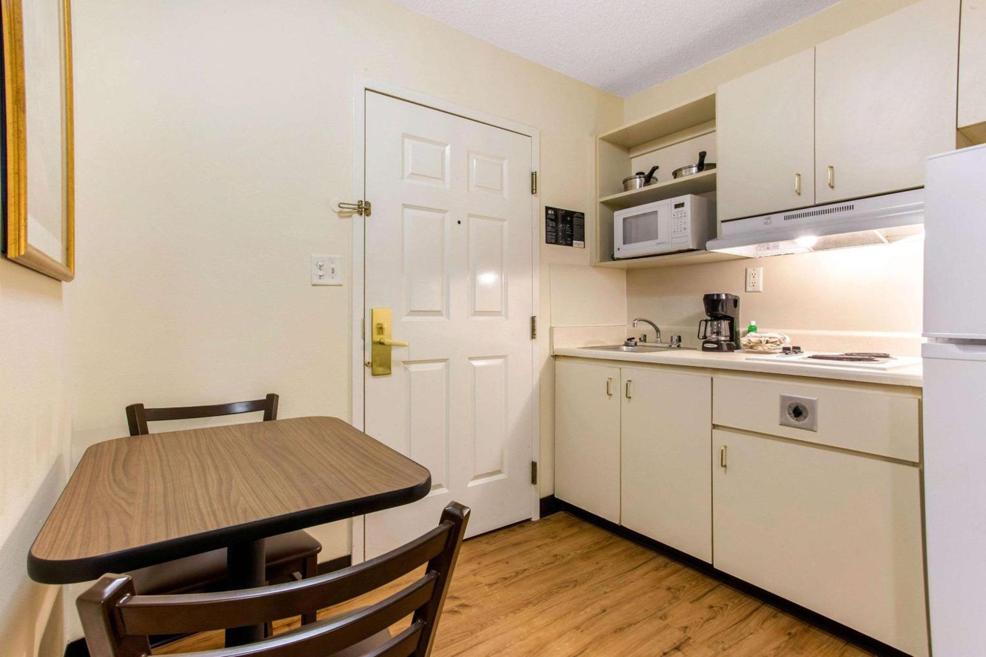 Studio 6 Extended Stay - Myrtle Beach, SC photo 45
