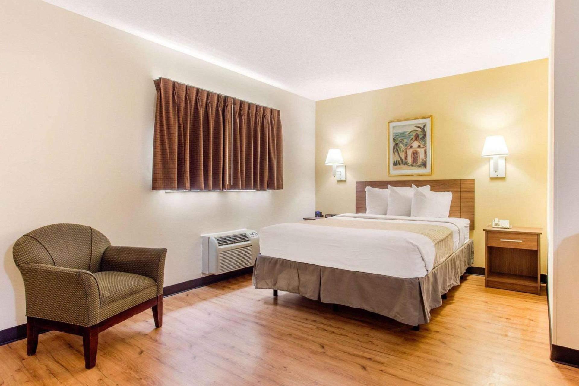 Studio 6 Extended Stay - Myrtle Beach, SC photo 42
