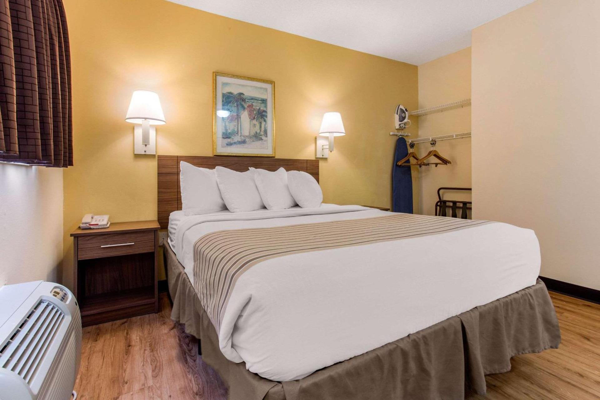 Studio 6 Extended Stay - Myrtle Beach, SC photo 32