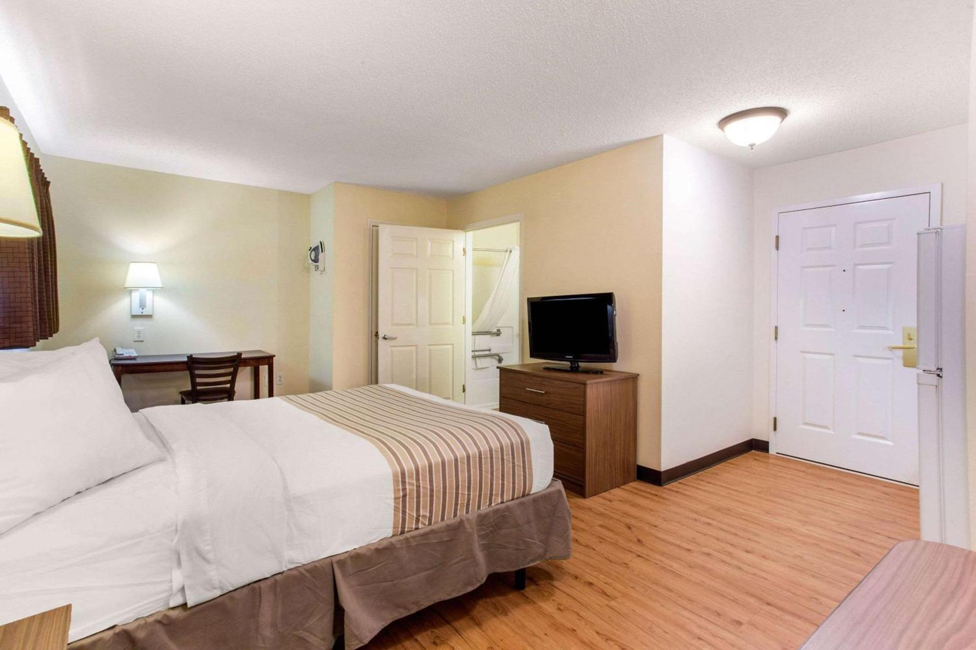 Studio 6 Extended Stay - Myrtle Beach, SC photo 22