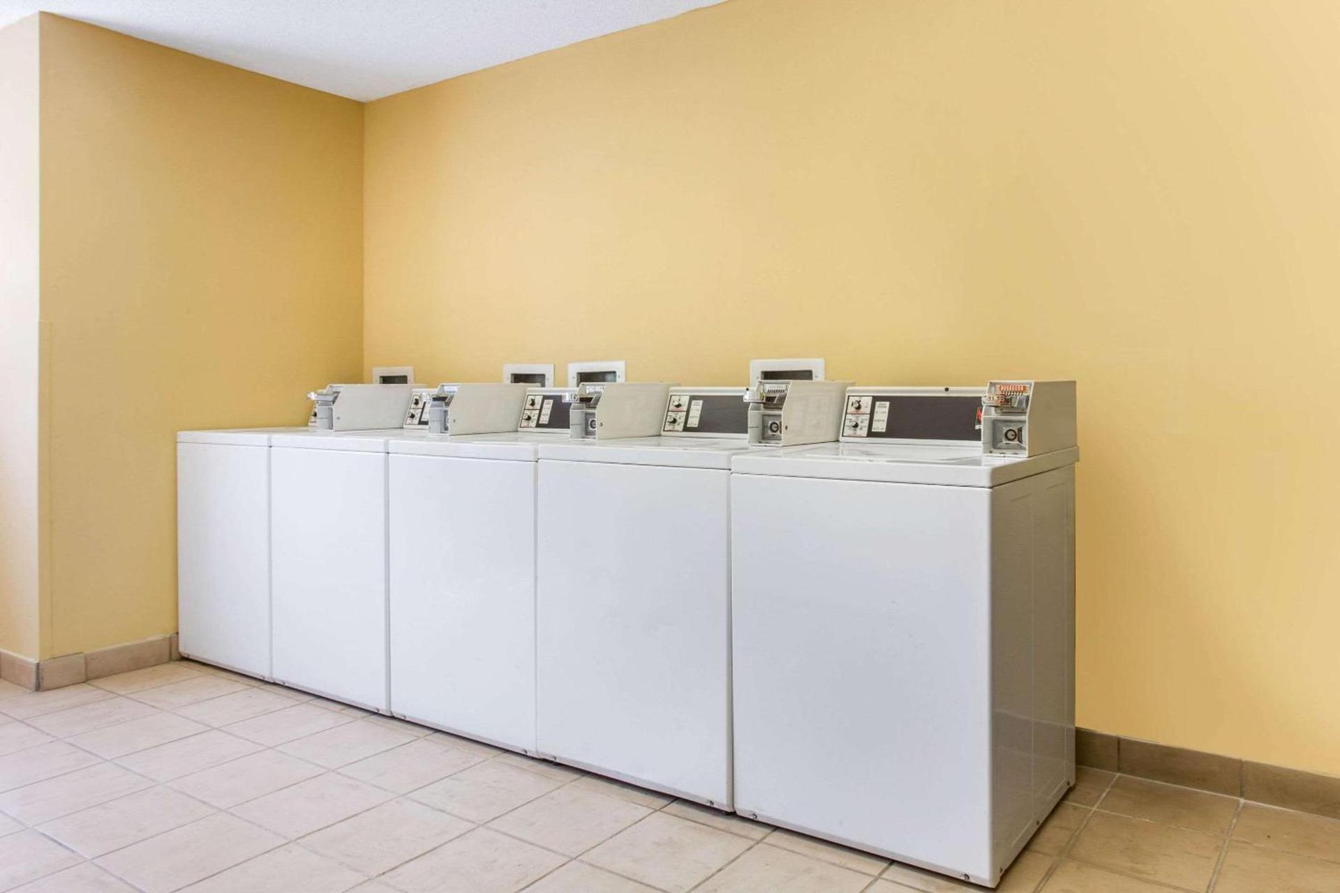 Studio 6 Extended Stay - Myrtle Beach, SC photo 14