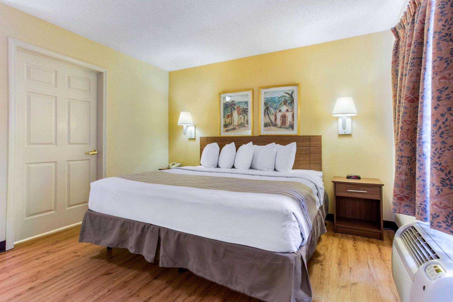 Studio 6 Extended Stay - Myrtle Beach, SC photo 8