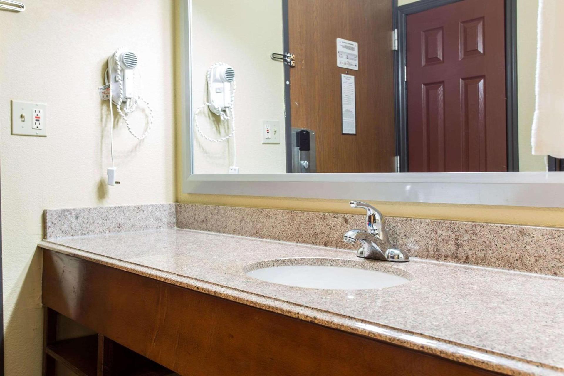 Comfort Inn Columbia West photo 20