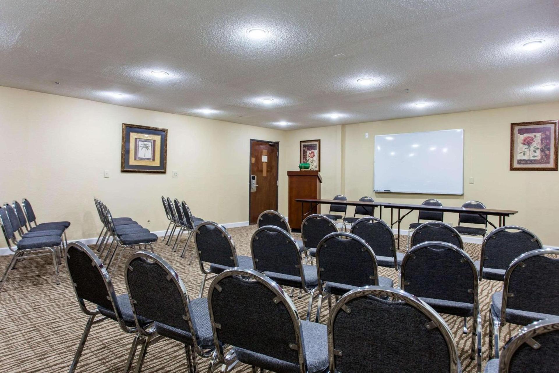 Comfort Inn Columbia West photo 37