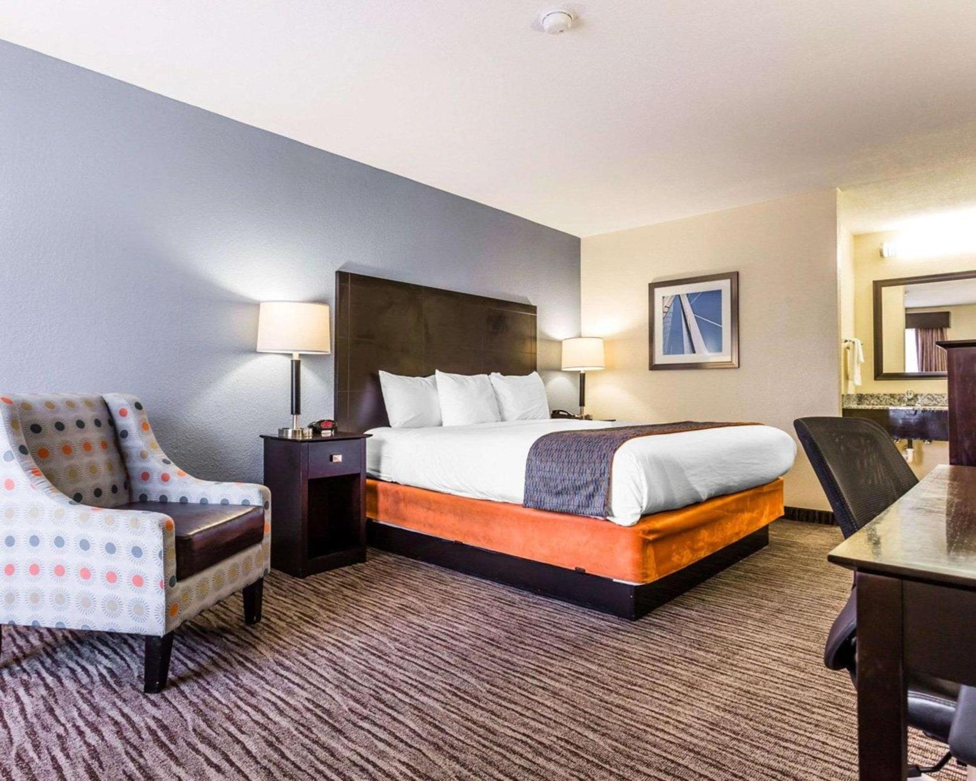 Quality Inn Mt Pleasant - Charleston photo 9
