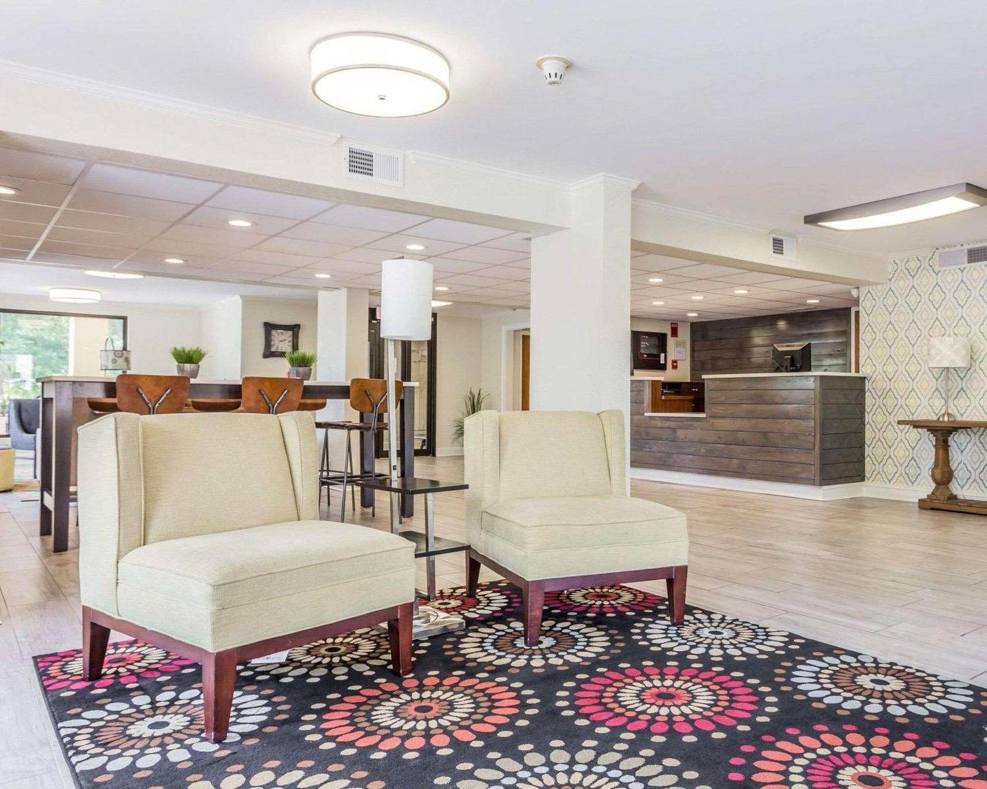 Quality Inn Mt Pleasant - Charleston photo 3