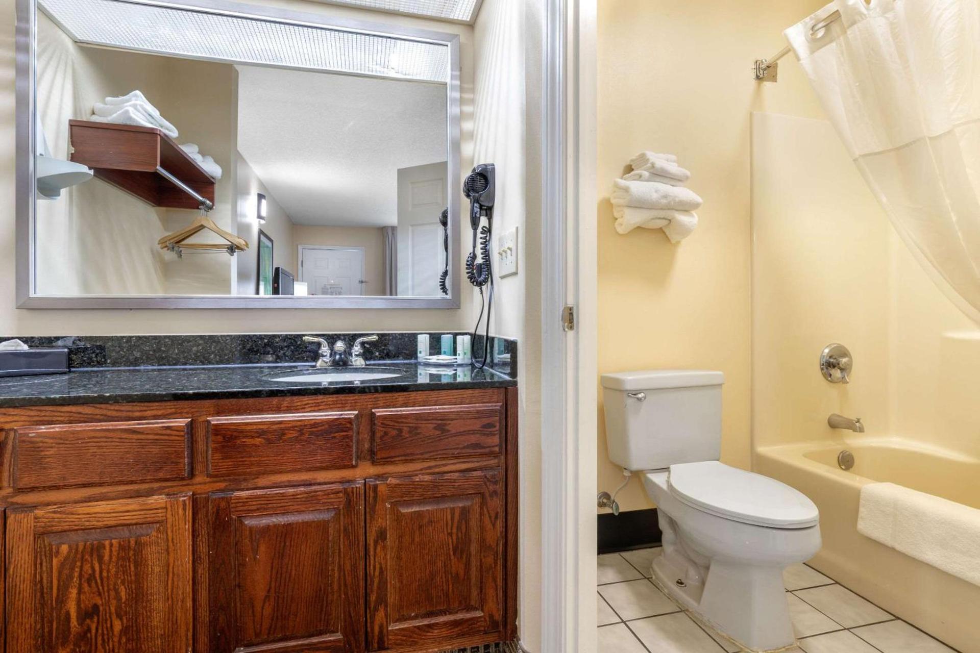 Quality Inn Cheraw photo 6