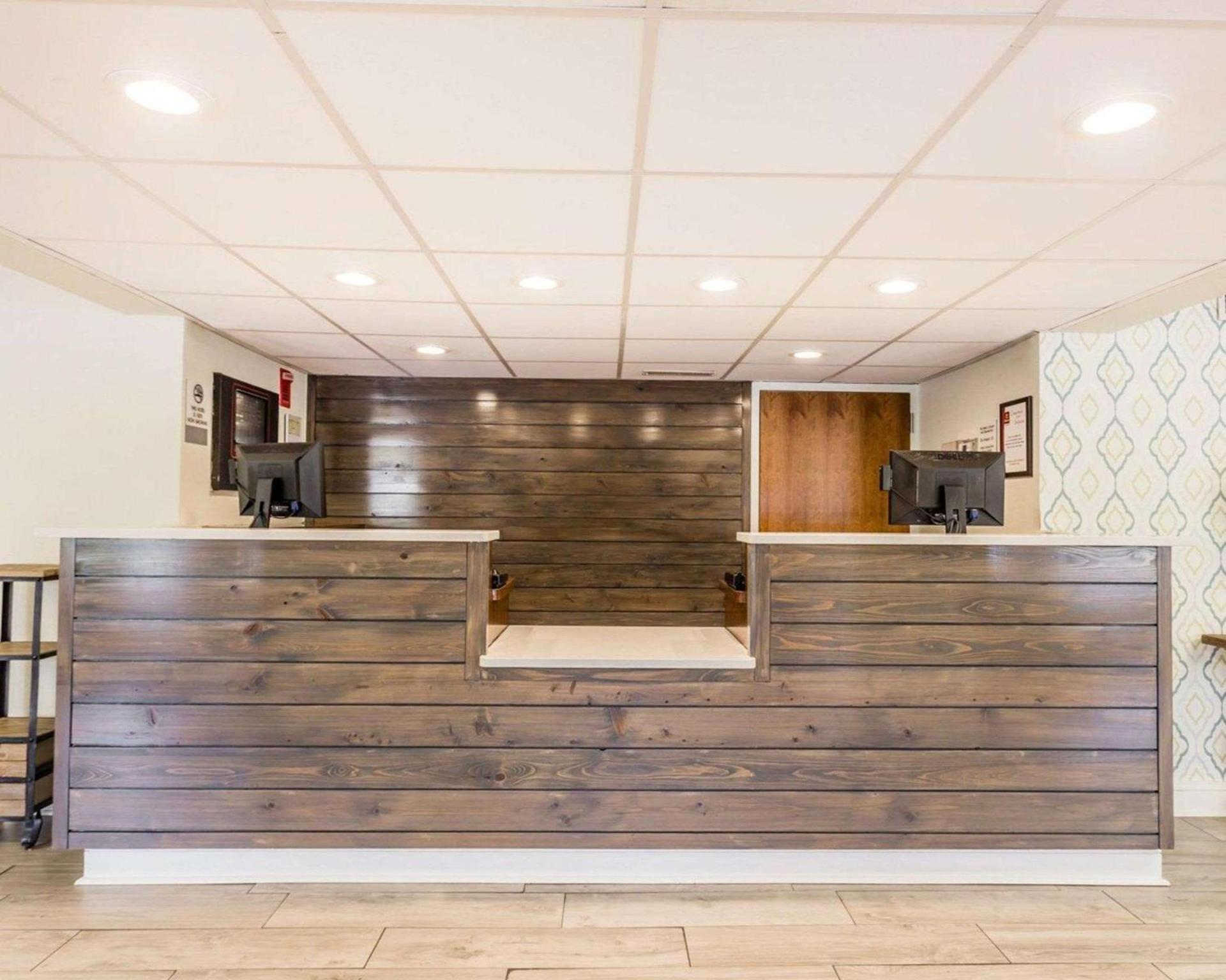 Quality Inn Mt Pleasant - Charleston photo 6