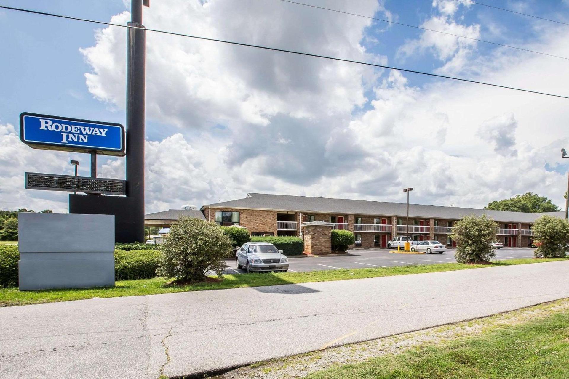 Rodeway Inn Expo Center — hotel in Spartanburg