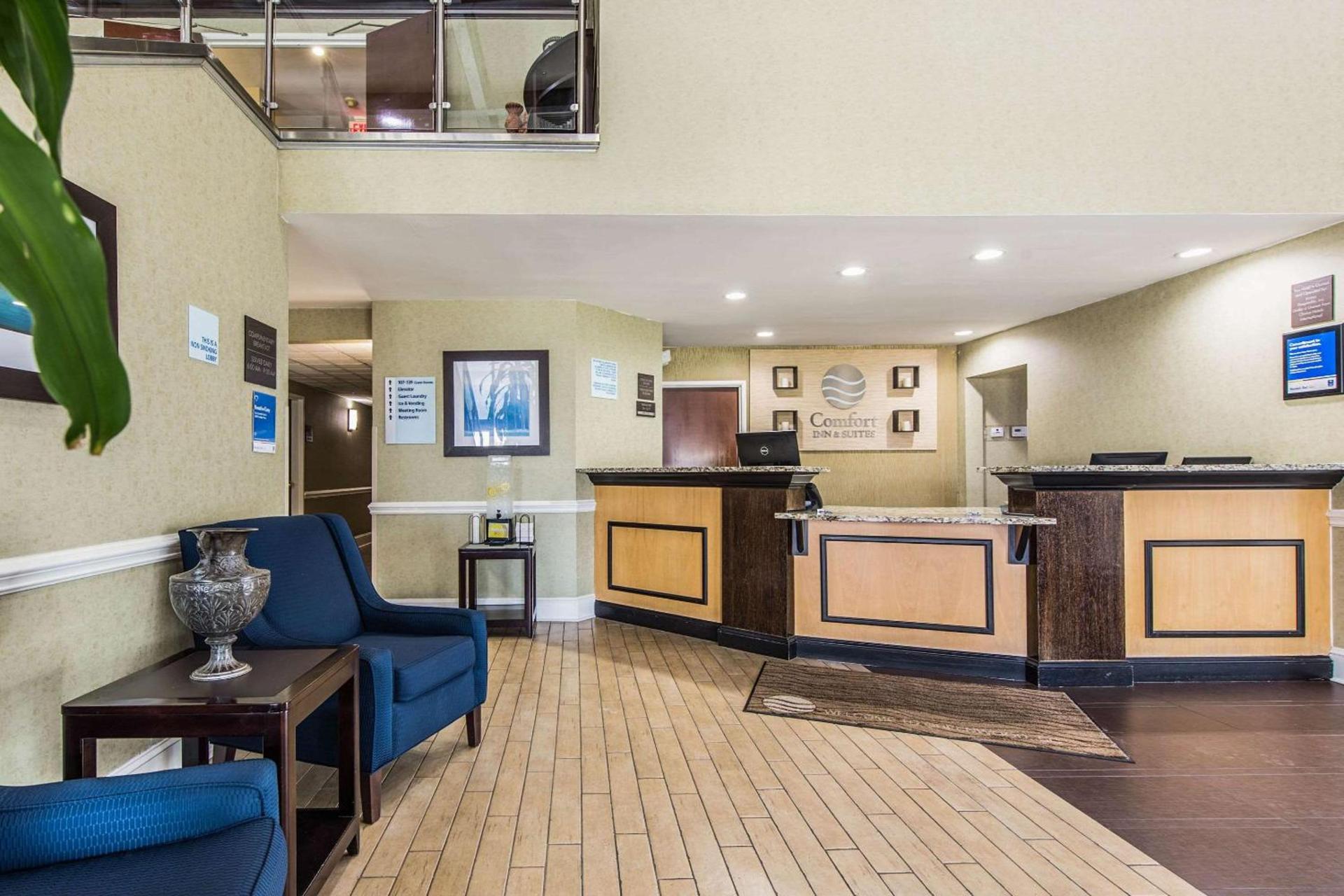 Comfort Inn & Suites Greenwood near University photo 25