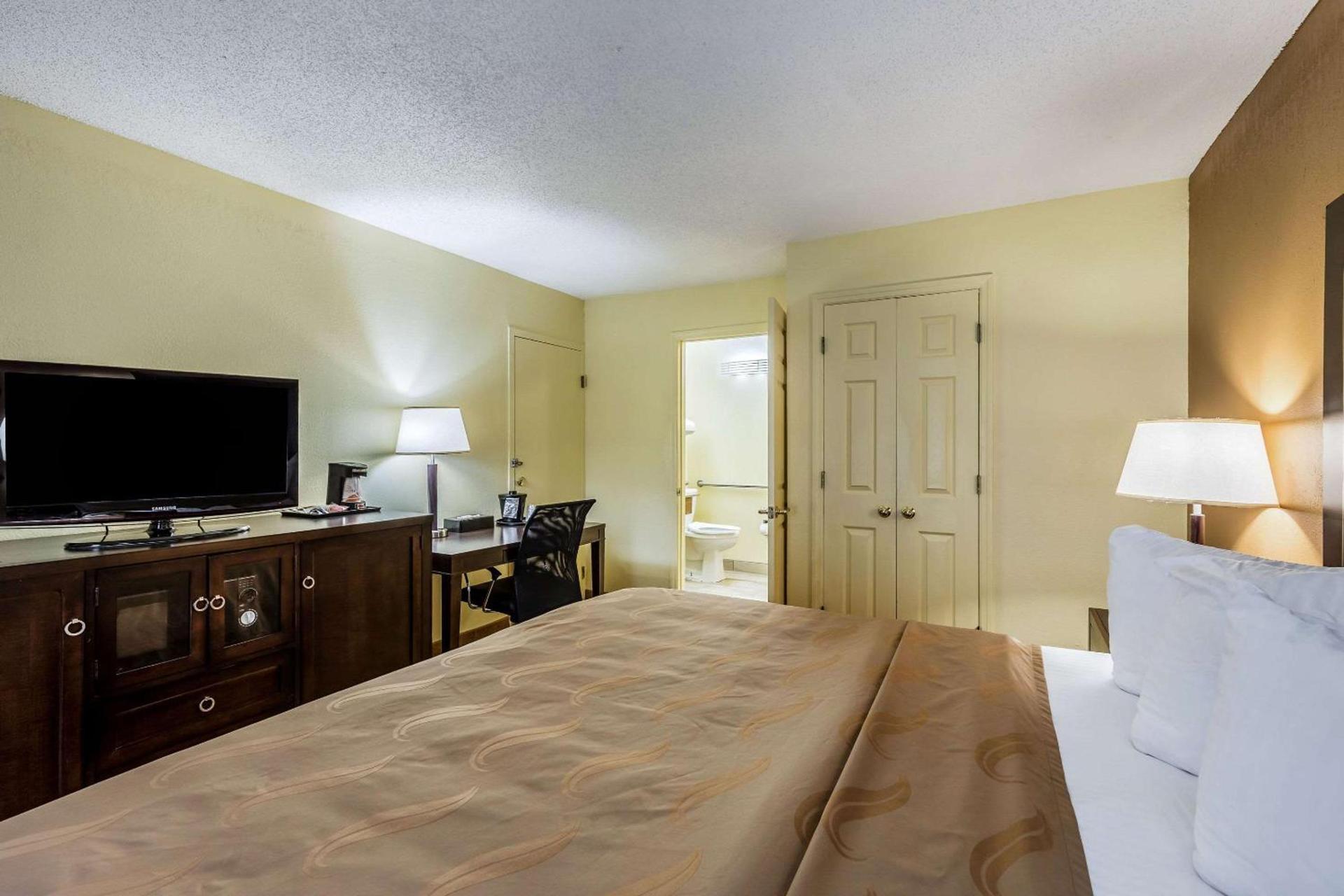 Quality Inn Clemson near University photo 10