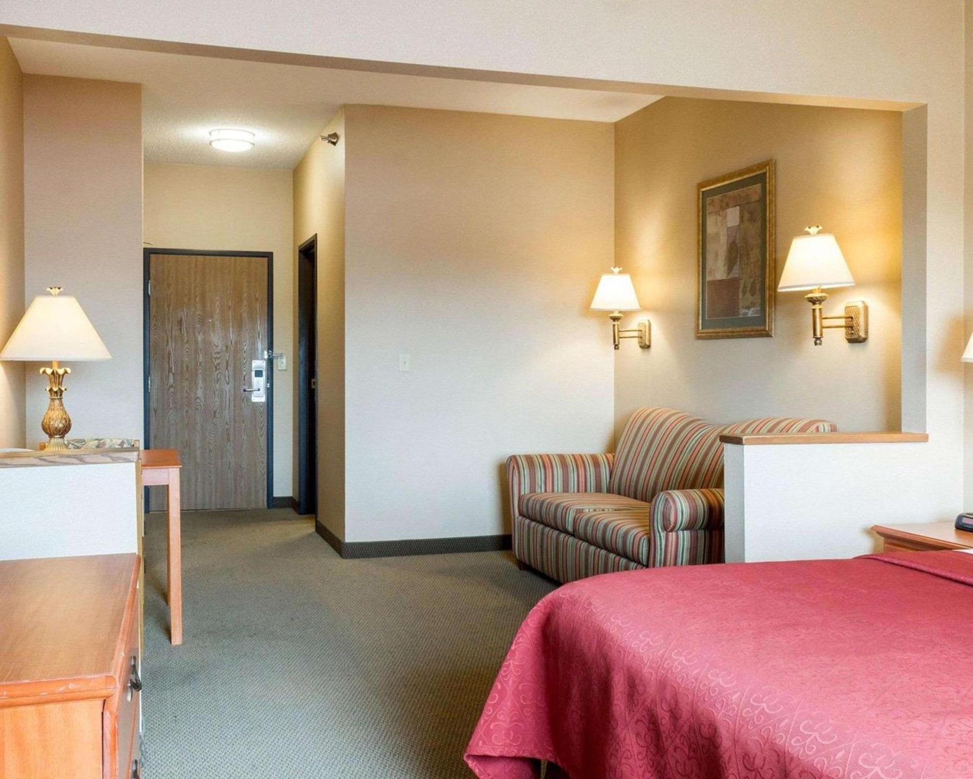 Quality Inn Brookings-University photo 28