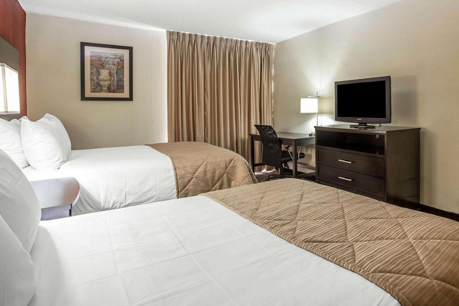 Clarion Hotel Fort Mill Near Amusement Park photo 13
