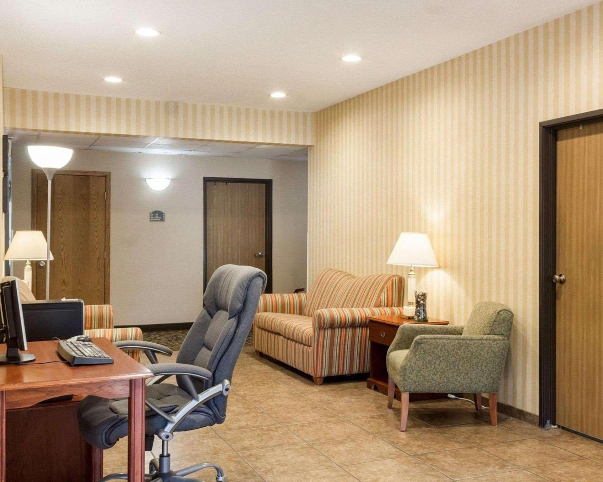 Quality Inn Brookings-University photo 27
