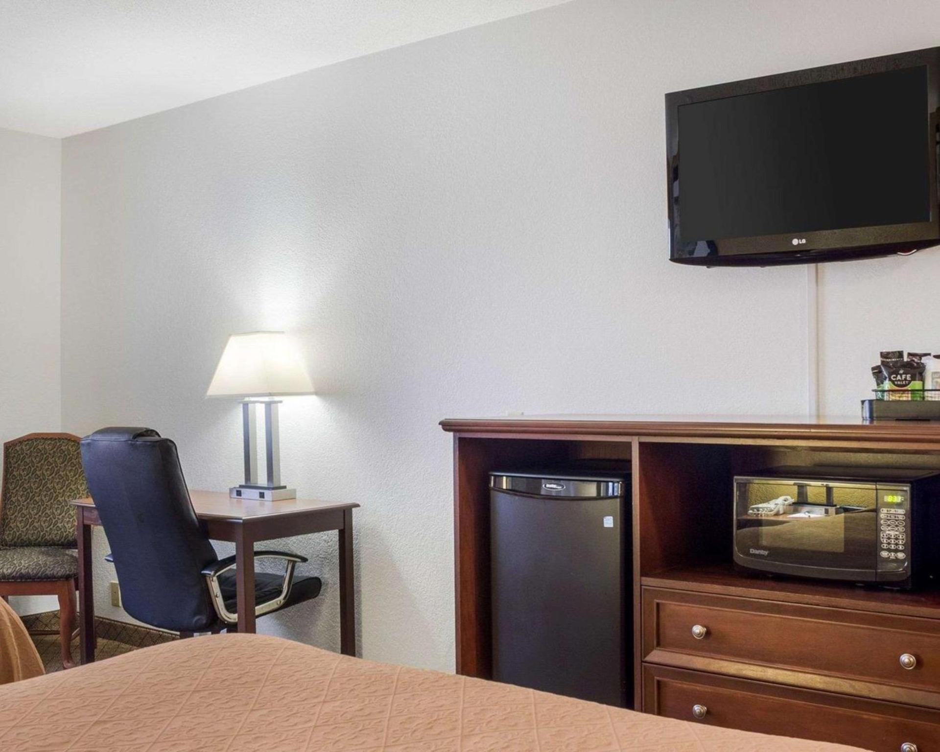 Quality Inn Oacoma - Chamberlain photo 18
