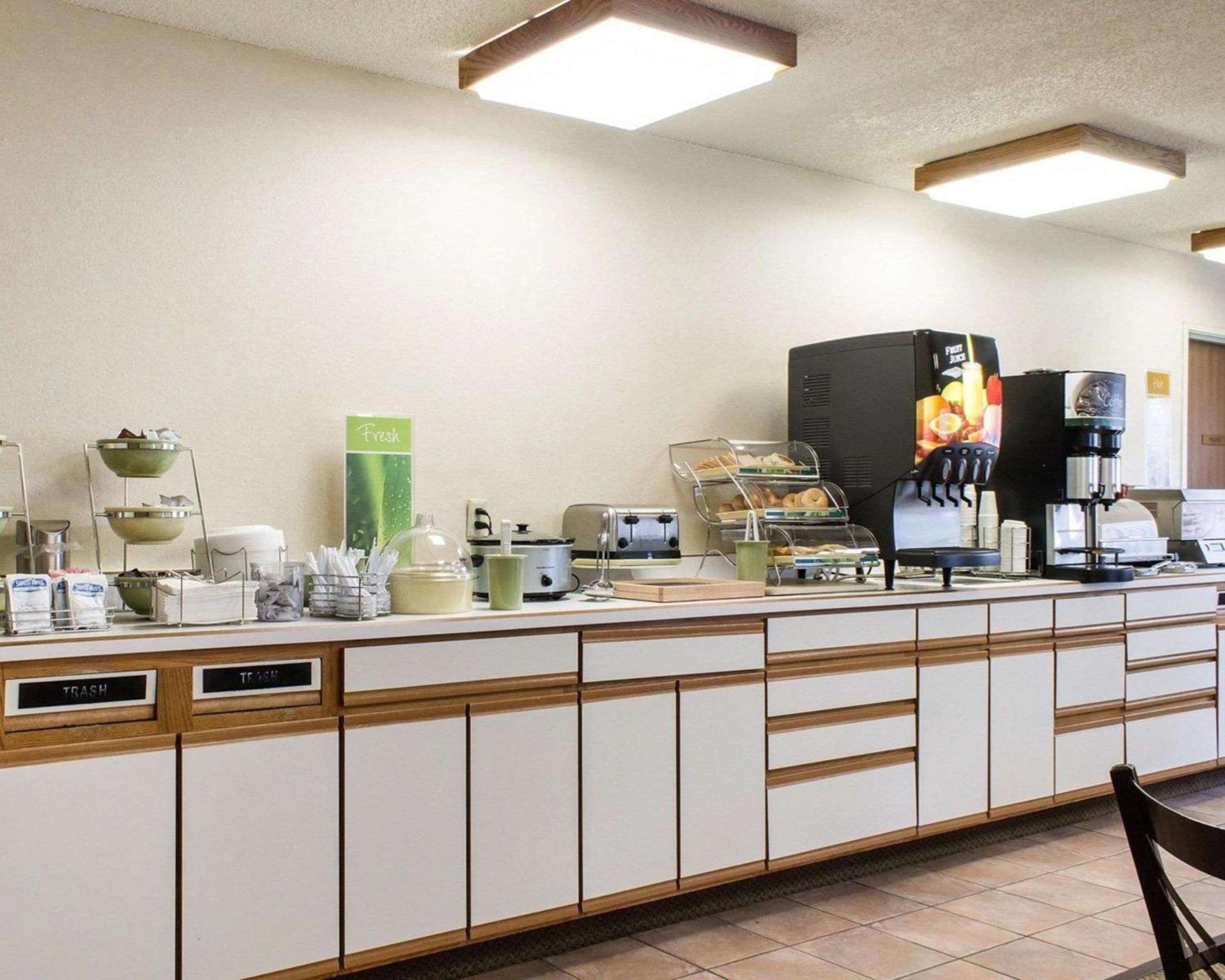 Quality Inn Brandon - Sioux Falls photo 26