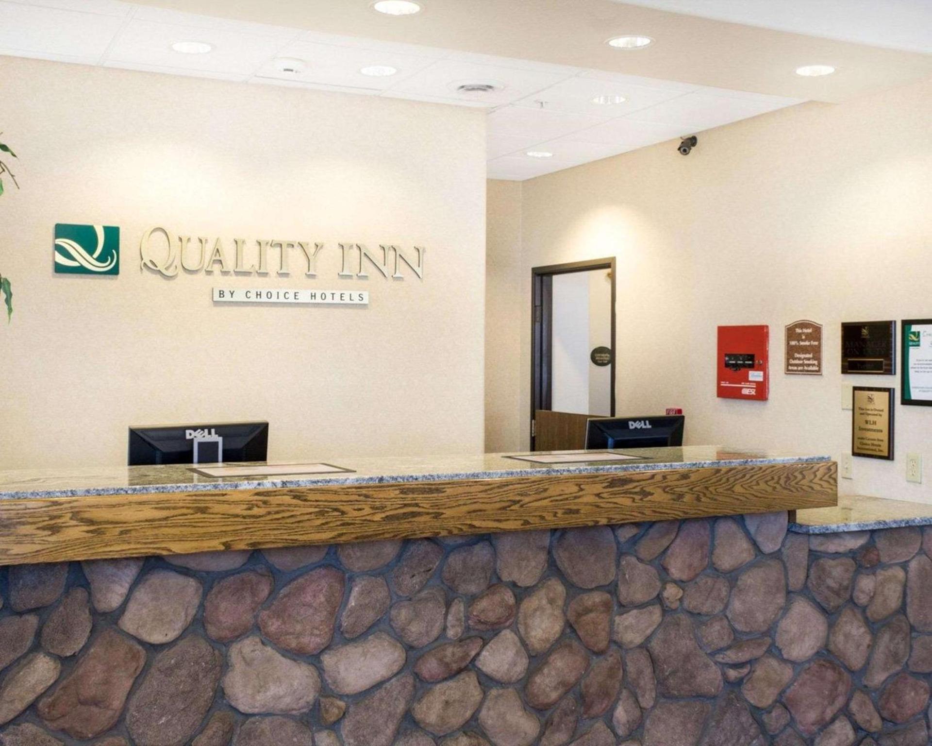 Quality Inn Oacoma - Chamberlain photo 4