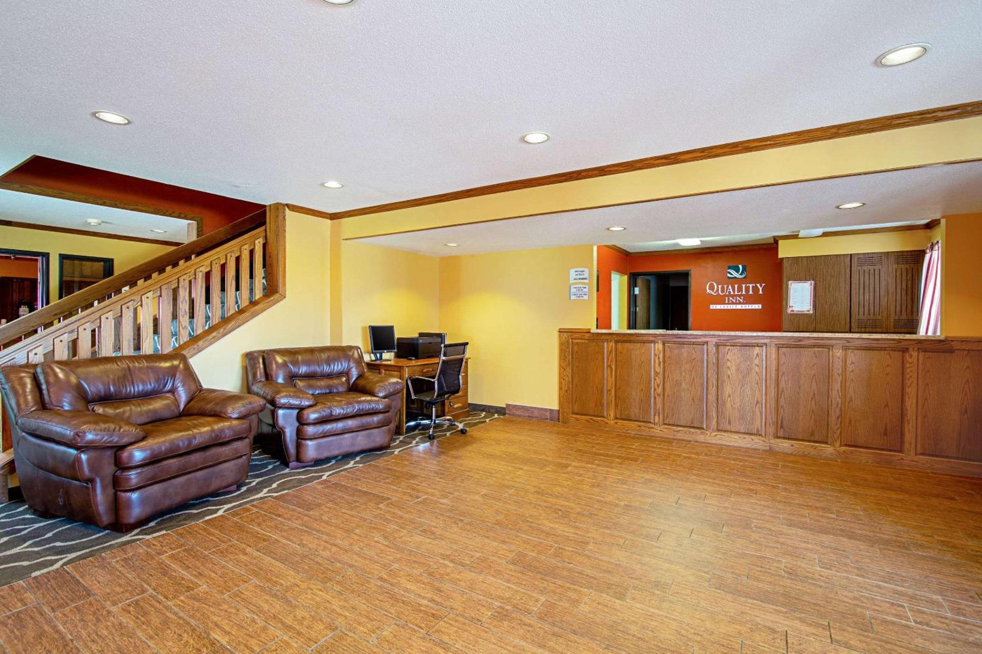 Quality Inn Huron photo 2