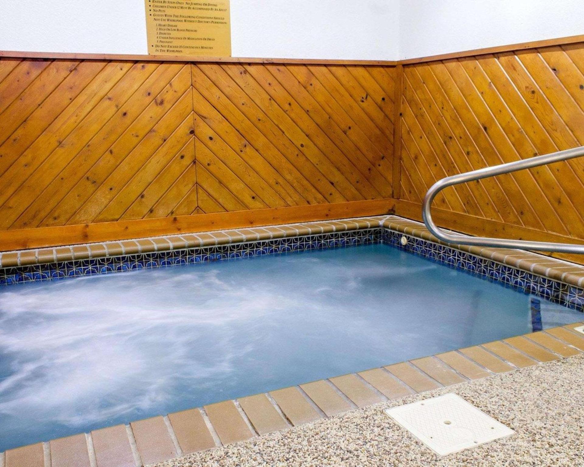 Quality Inn Brandon - Sioux Falls photo 20