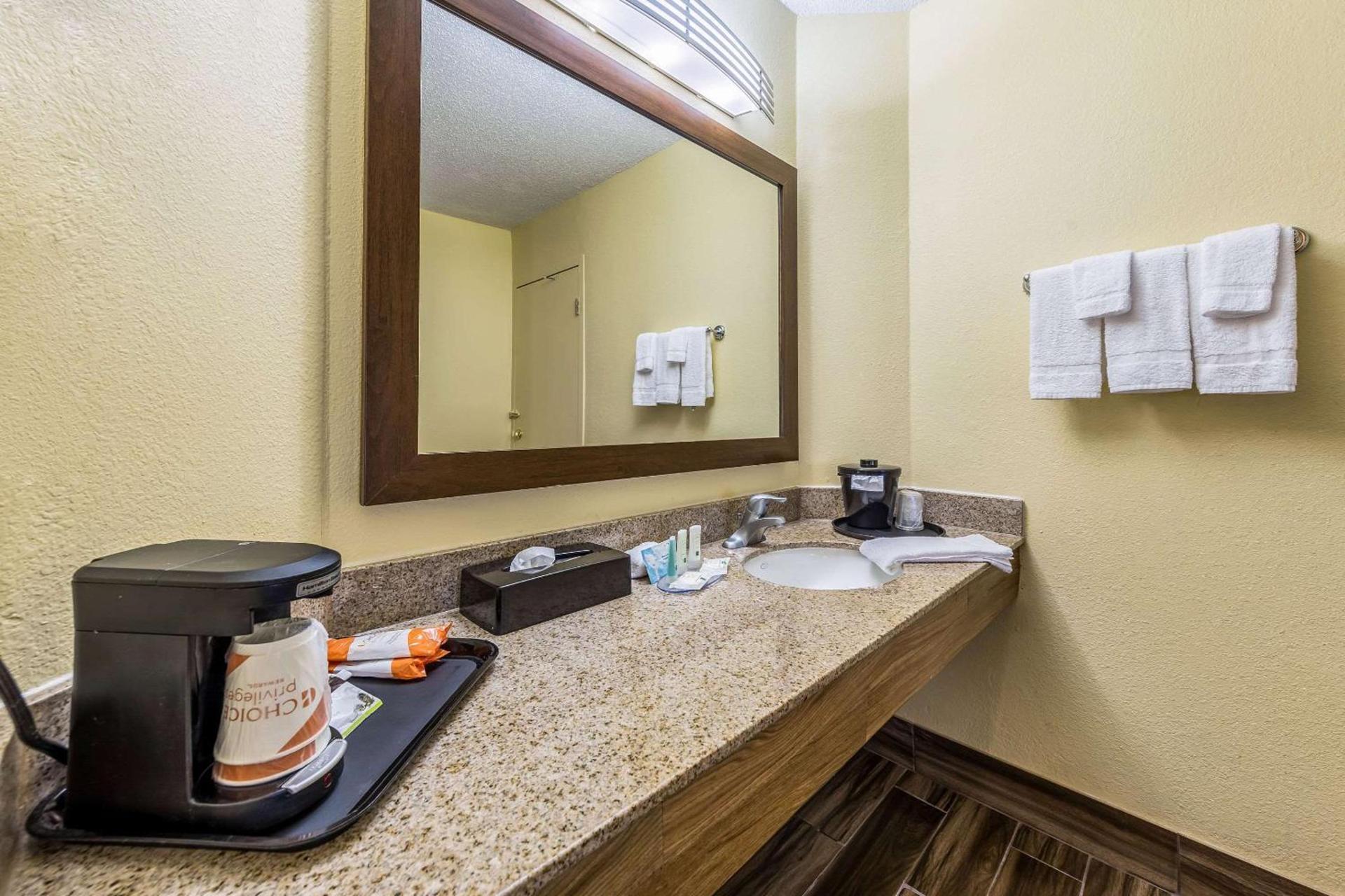 Quality Inn Clemson near University photo 31