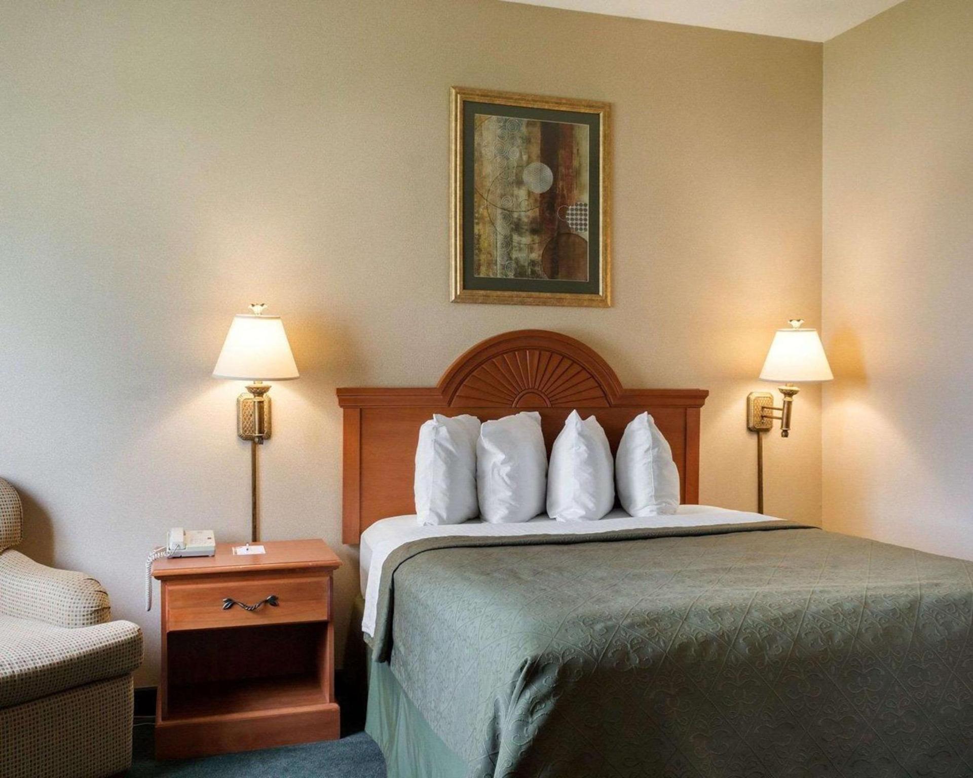 Quality Inn Brookings-University photo 11