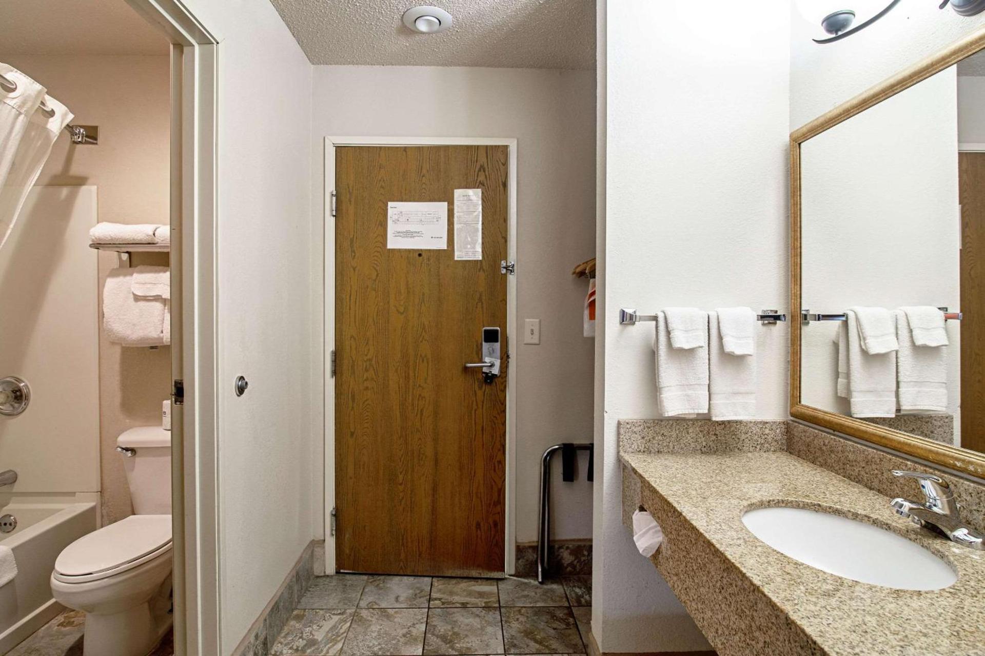 Quality Inn Aberdeen photo 16