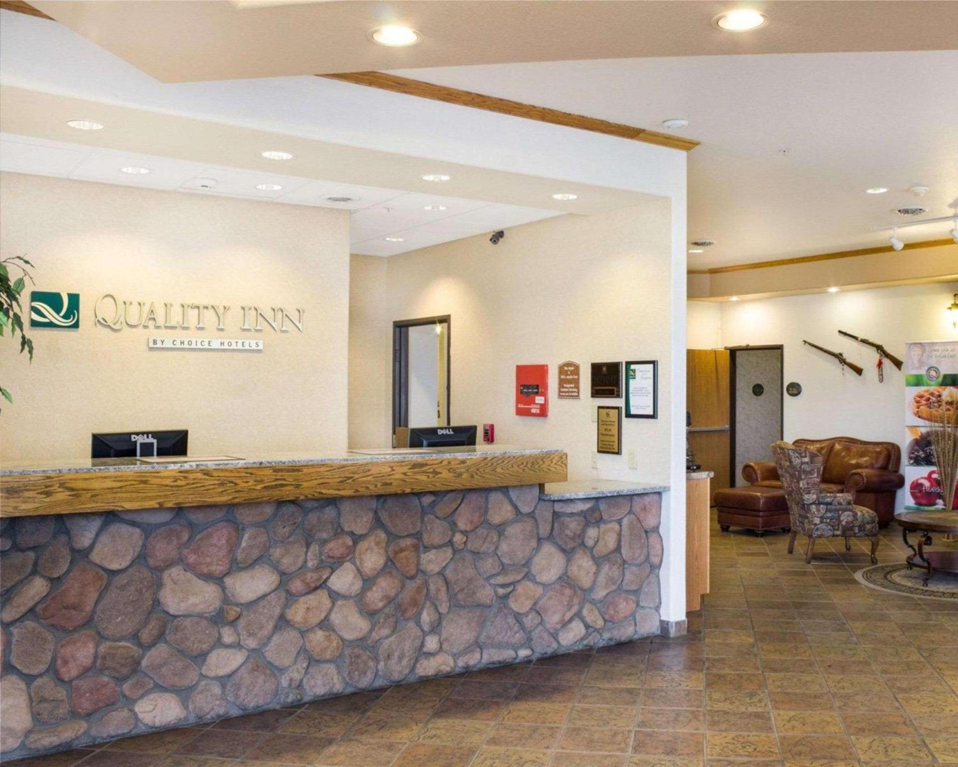 Quality Inn Oacoma - Chamberlain photo 7