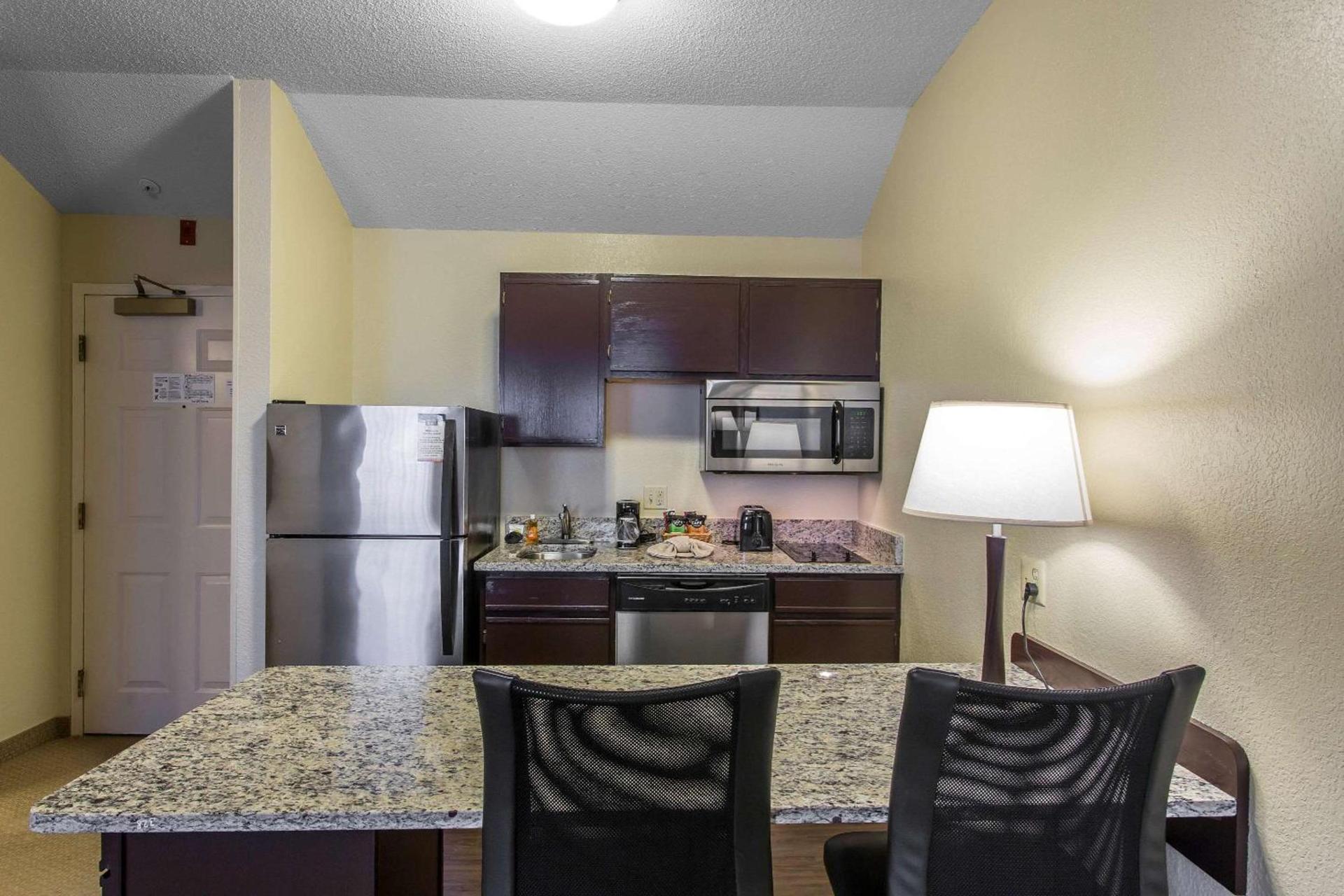 MainStay Suites Brentwood-Nashville photo 14