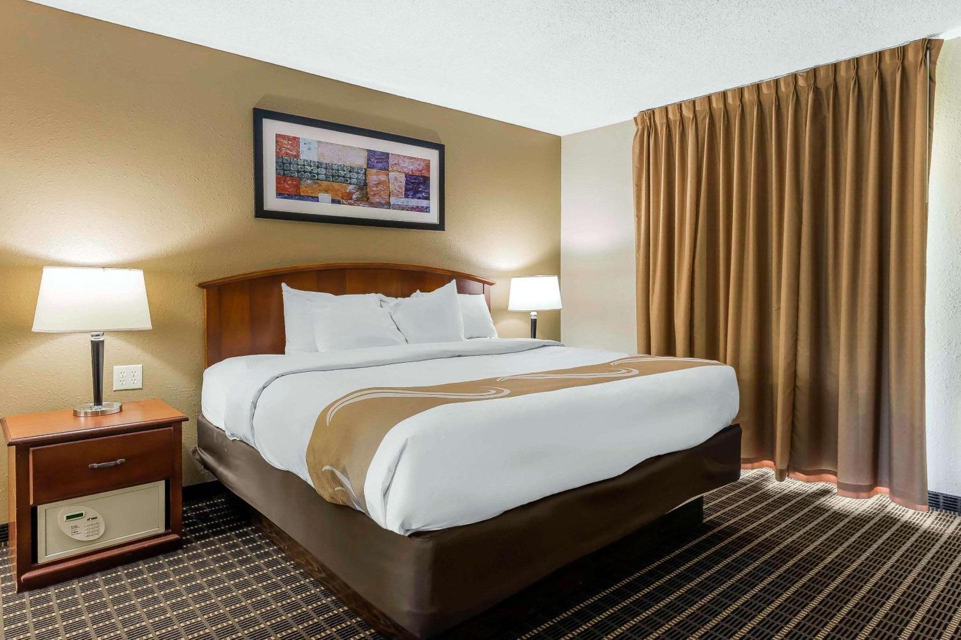 Quality Inn & Suites Sevierville - Pigeon Forge photo 9