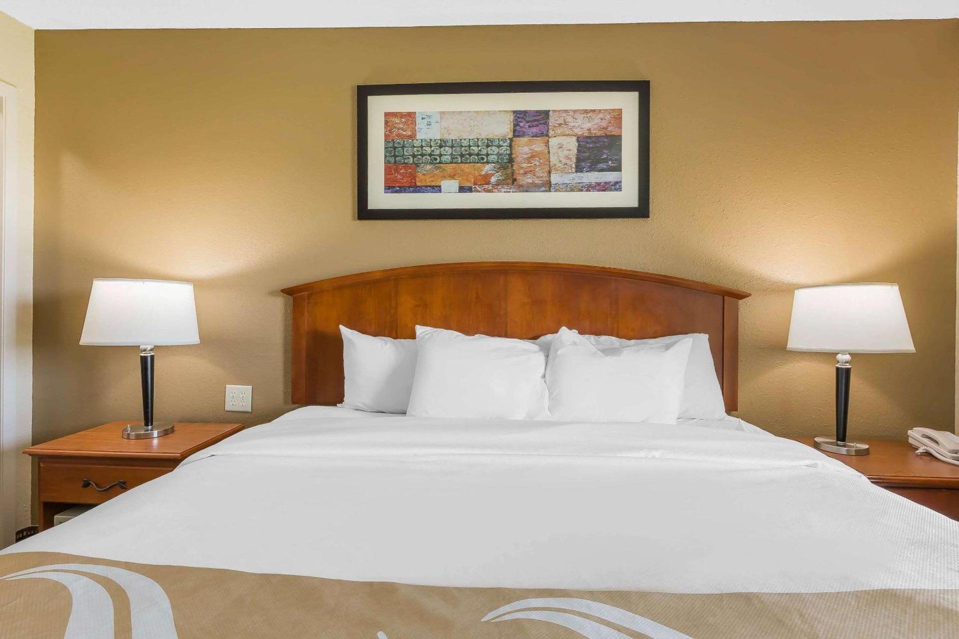 Quality Inn & Suites Sevierville - Pigeon Forge photo 26