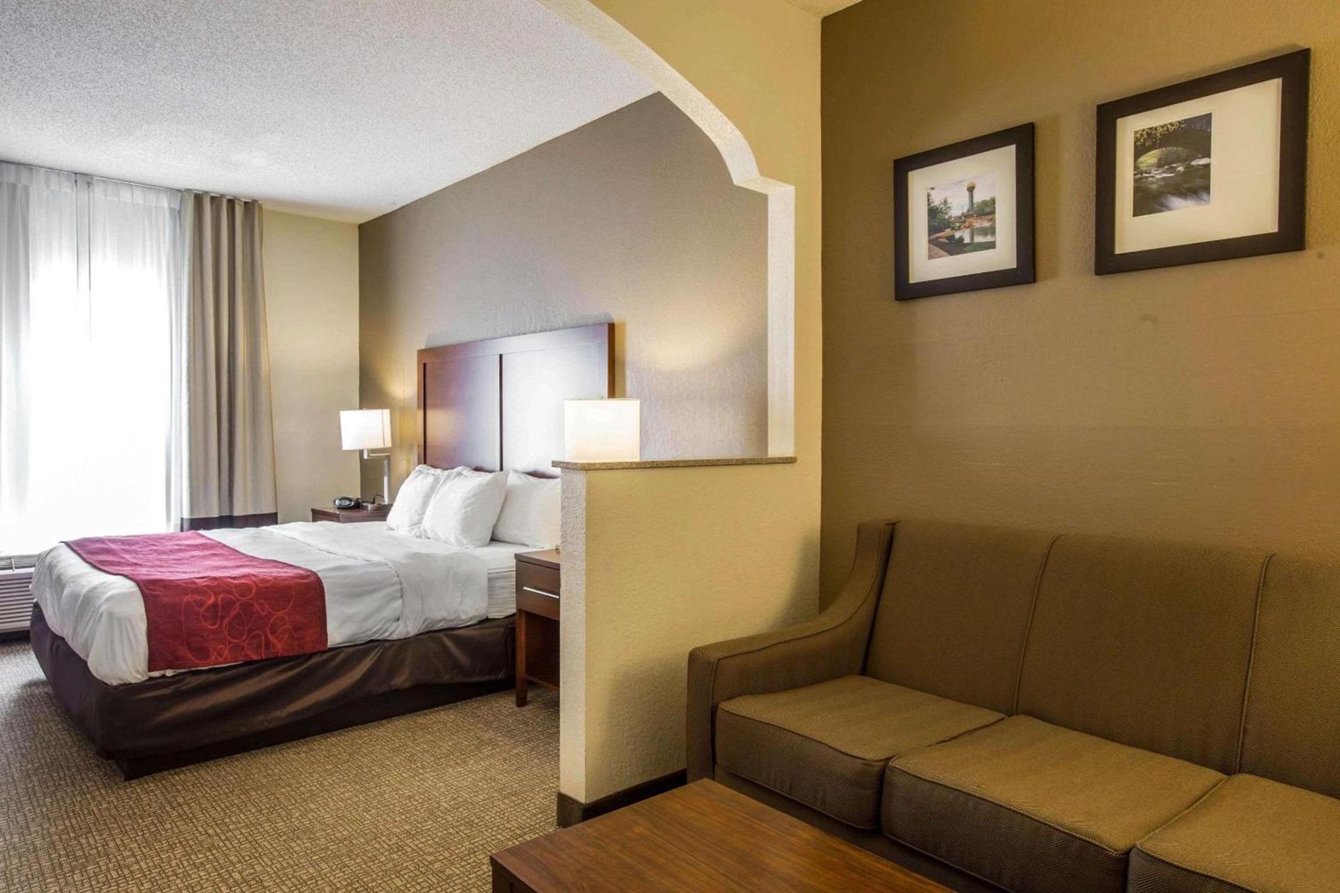 Quality Suites Morristown West photo 12